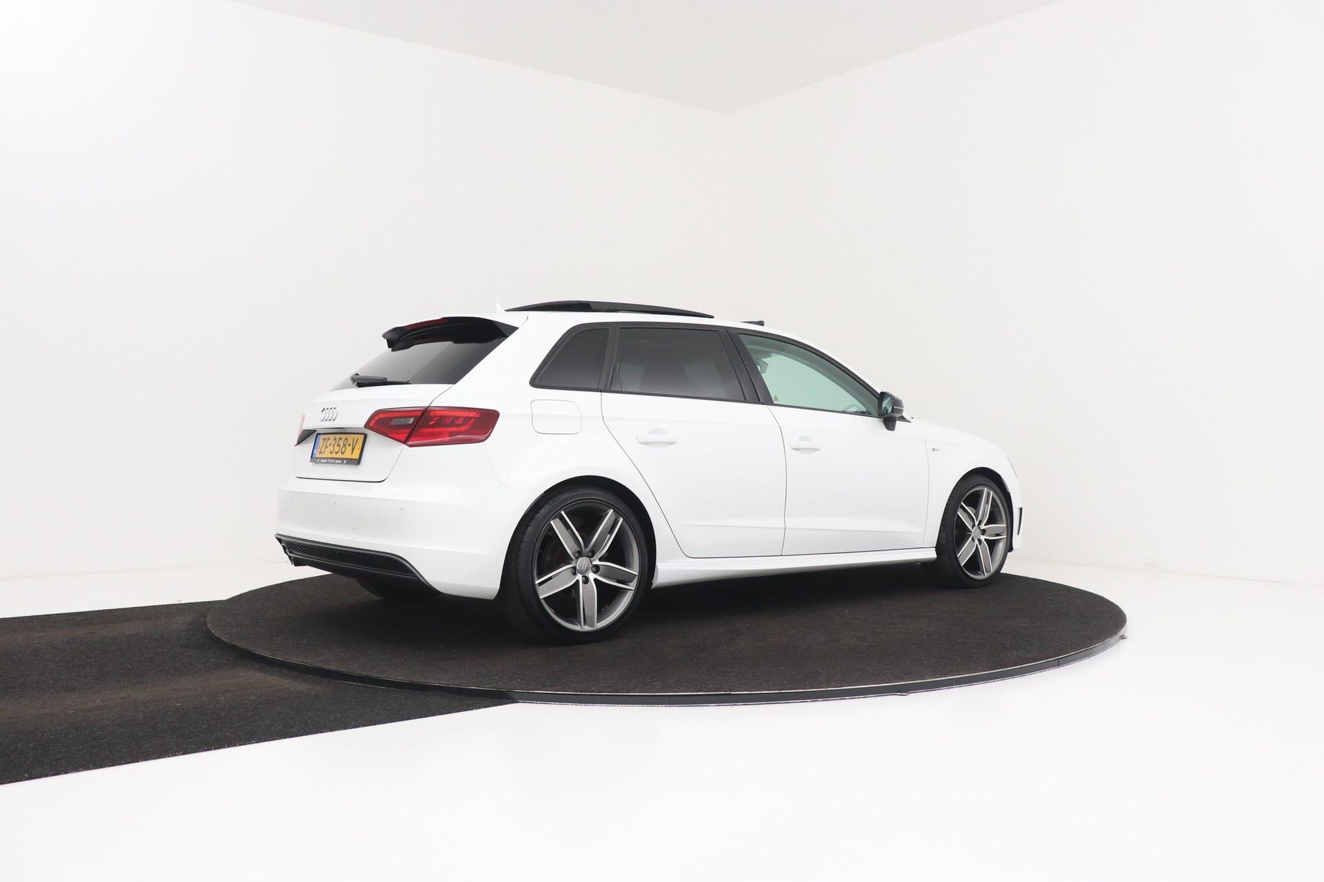 Audi A3 Sportback 1.4 TFSI Pro Line plus S-Line | Panoramadak | LED | Climate Control | Stoelverwarming | Cruise Control |