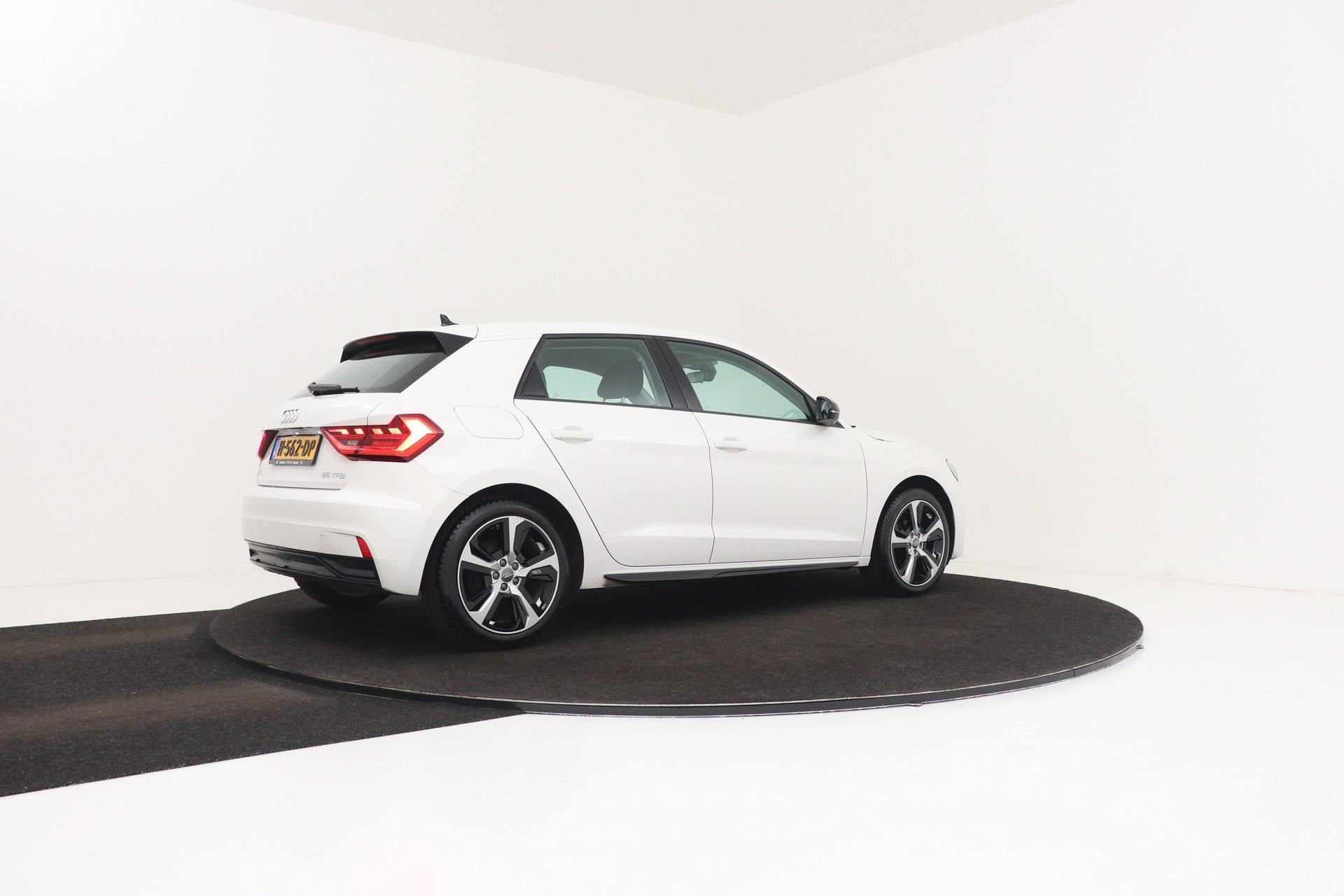 Audi A1 Sportback 25 TFSI epic | Org NL | Digital Cockpit | Dealer Ond. | CarPlay | Cruise Control | 17″ Velgen |