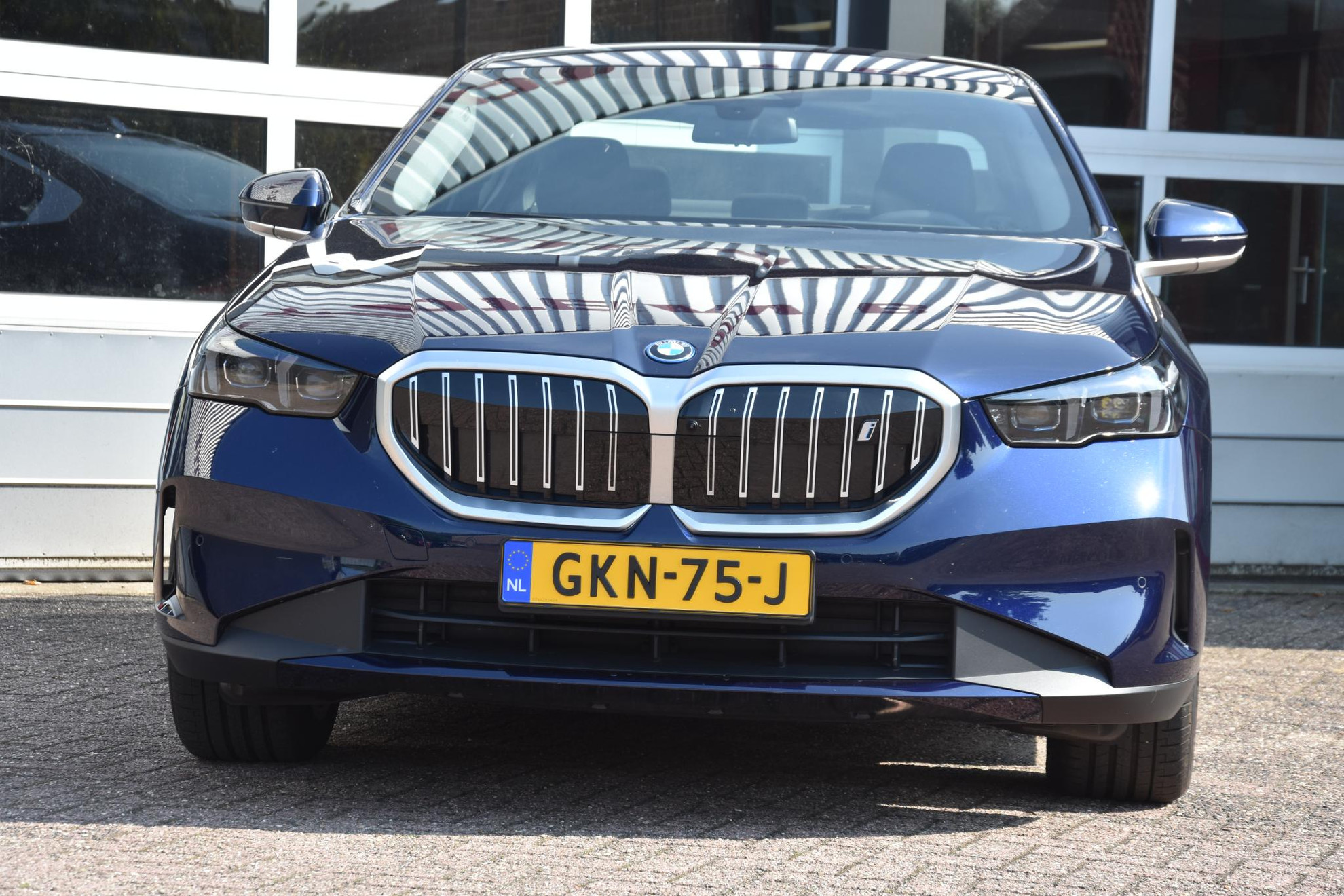 BMW i5 BMW i5 eDrive40 Sportline pakket trekhaak