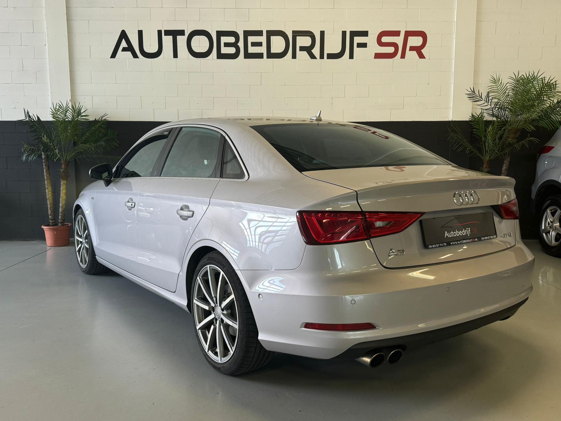 Audi A3 Limousine 1.8 TFSI S-Line 180pk automaat! ACC drive select! Stoelverwarming