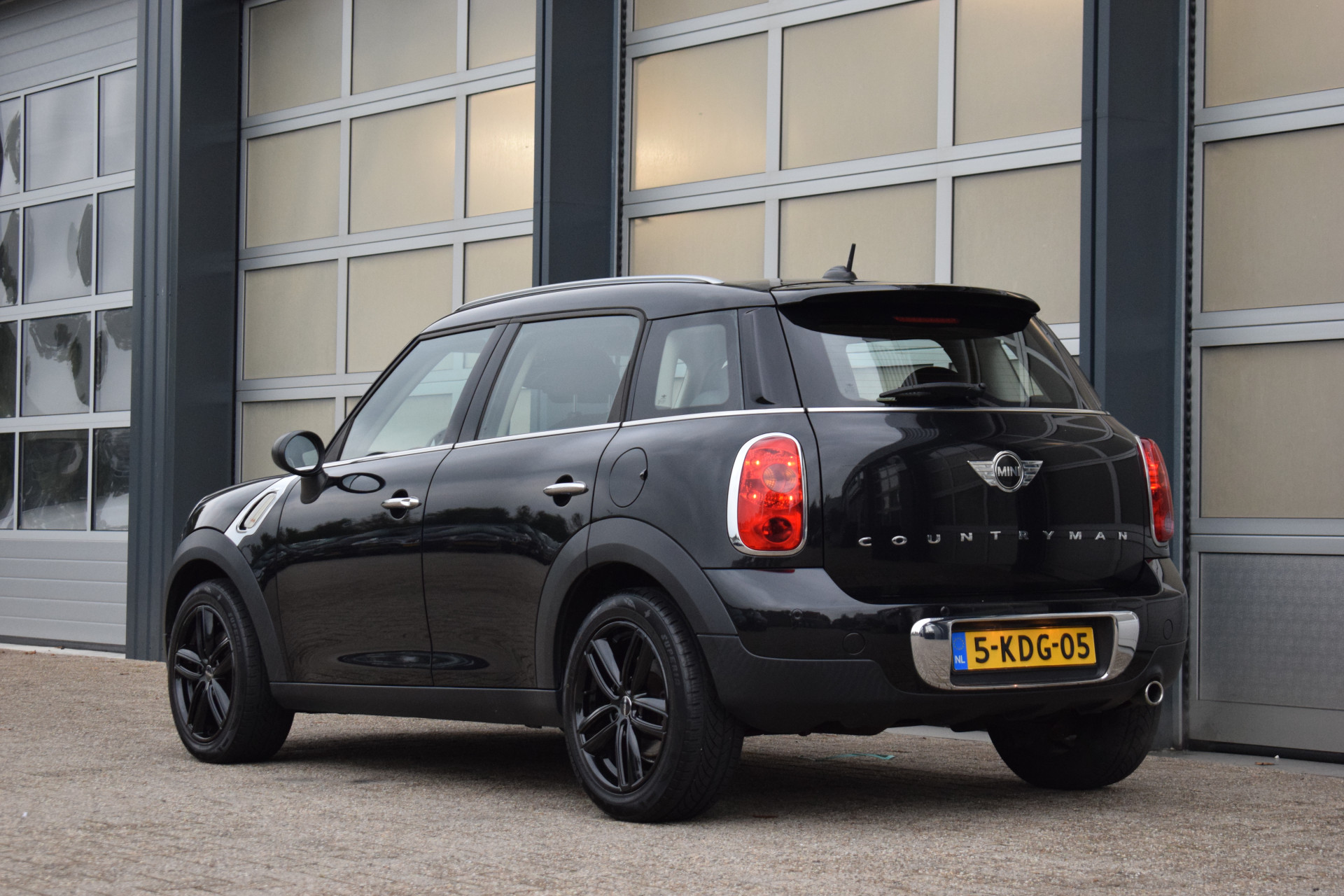 MINI Countryman MINI Countryman 1.6 One D Business Line NL Auto | Cruise Control | Navigatie