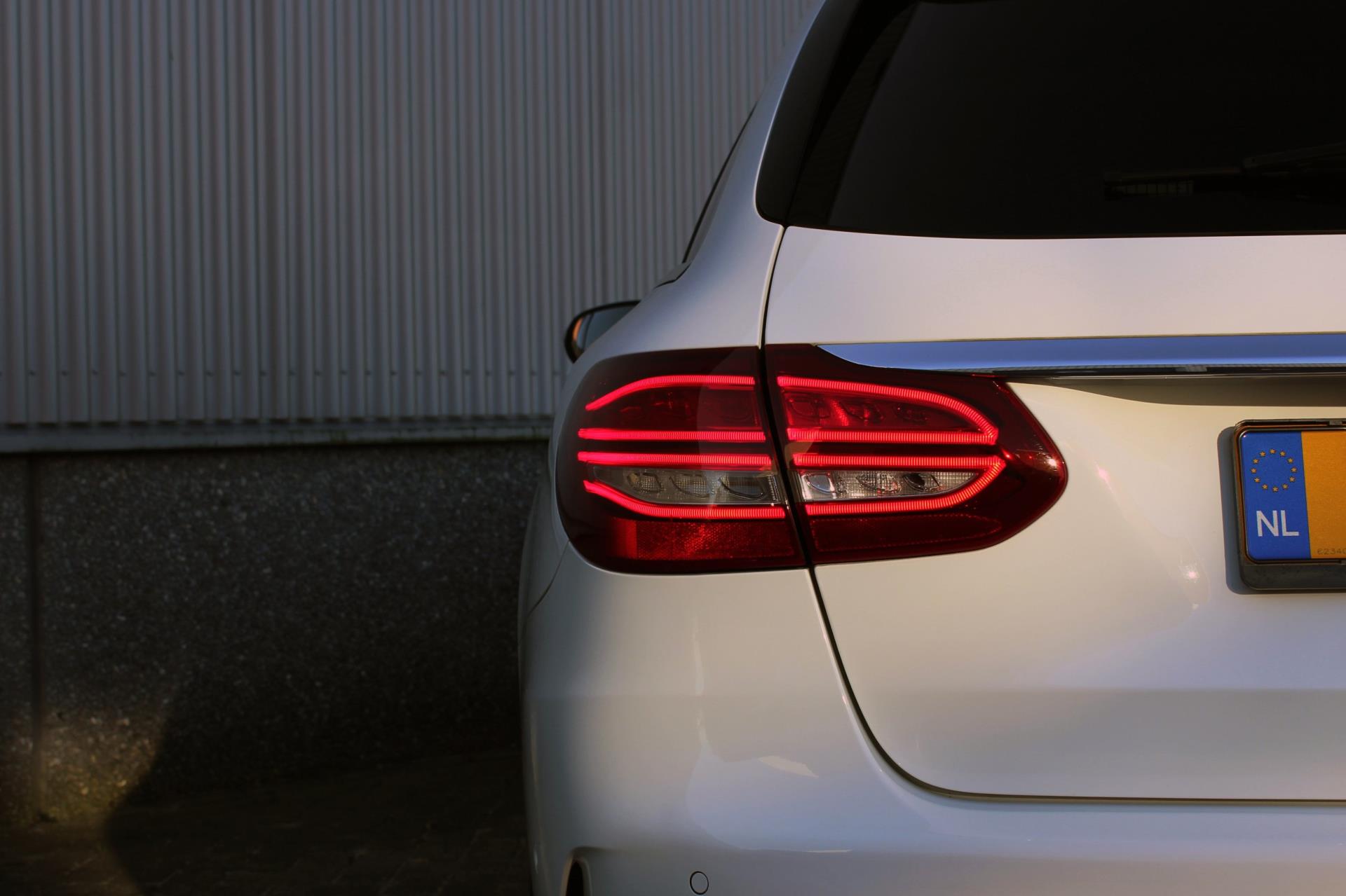 Mercedes-Benz C-Klasse Mercedes-Benz C-klasse Estate C 180 Aut. AMG Line Night, Pano, Burmester