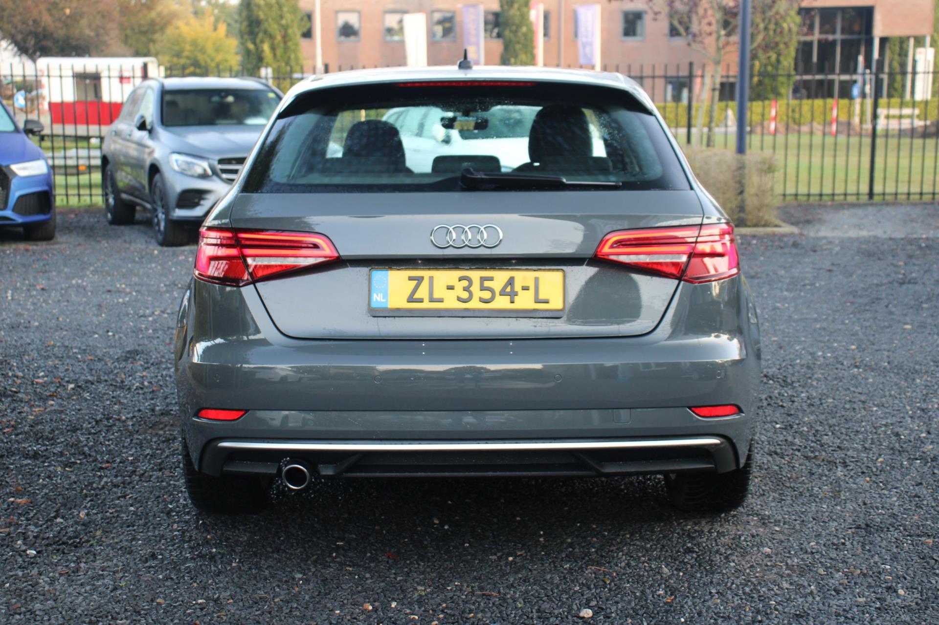 Audi A3 Sportback 30 TFSI Design Pro Line 116 PK S-Tronic 1e Eig Virtual Clima Cruise LED 17”