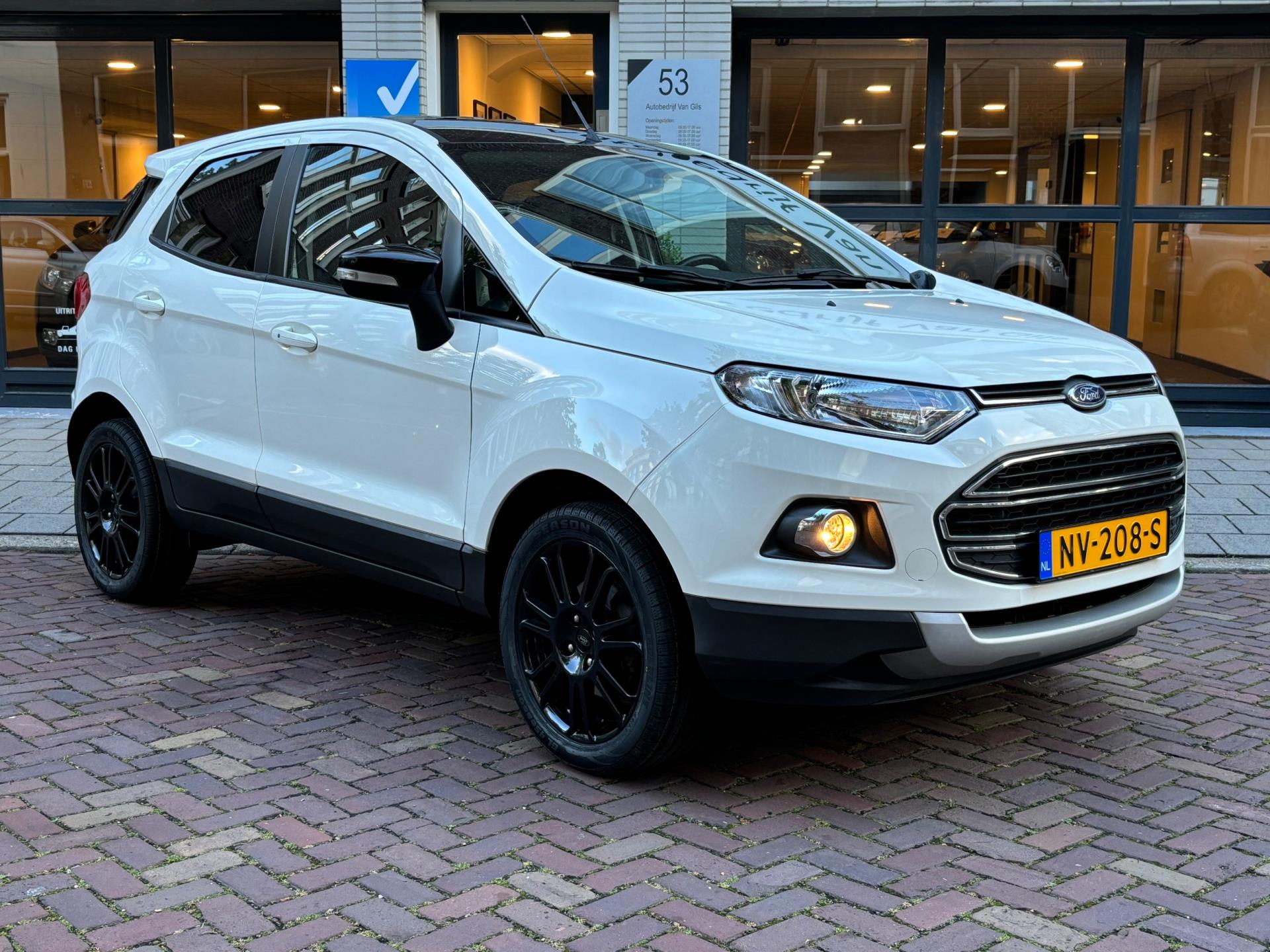 Ford EcoSport 1.0 EcoBoost Titanium S | AIRCO | KEYLESS | NAVIGATIE | PDC | LMV 17 | 1/2 LEDER | STOELVERWARMING |