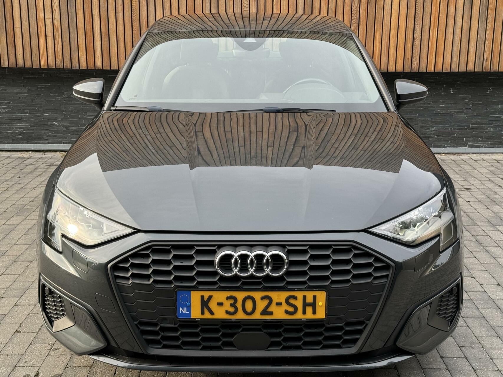 Audi A3 Limousine 35 TFSI Pro Line Automaat | Apple CarPlay | Climate Control | Cruise Control | Lane Assist | LED | DAB | Parkeersensoren achter