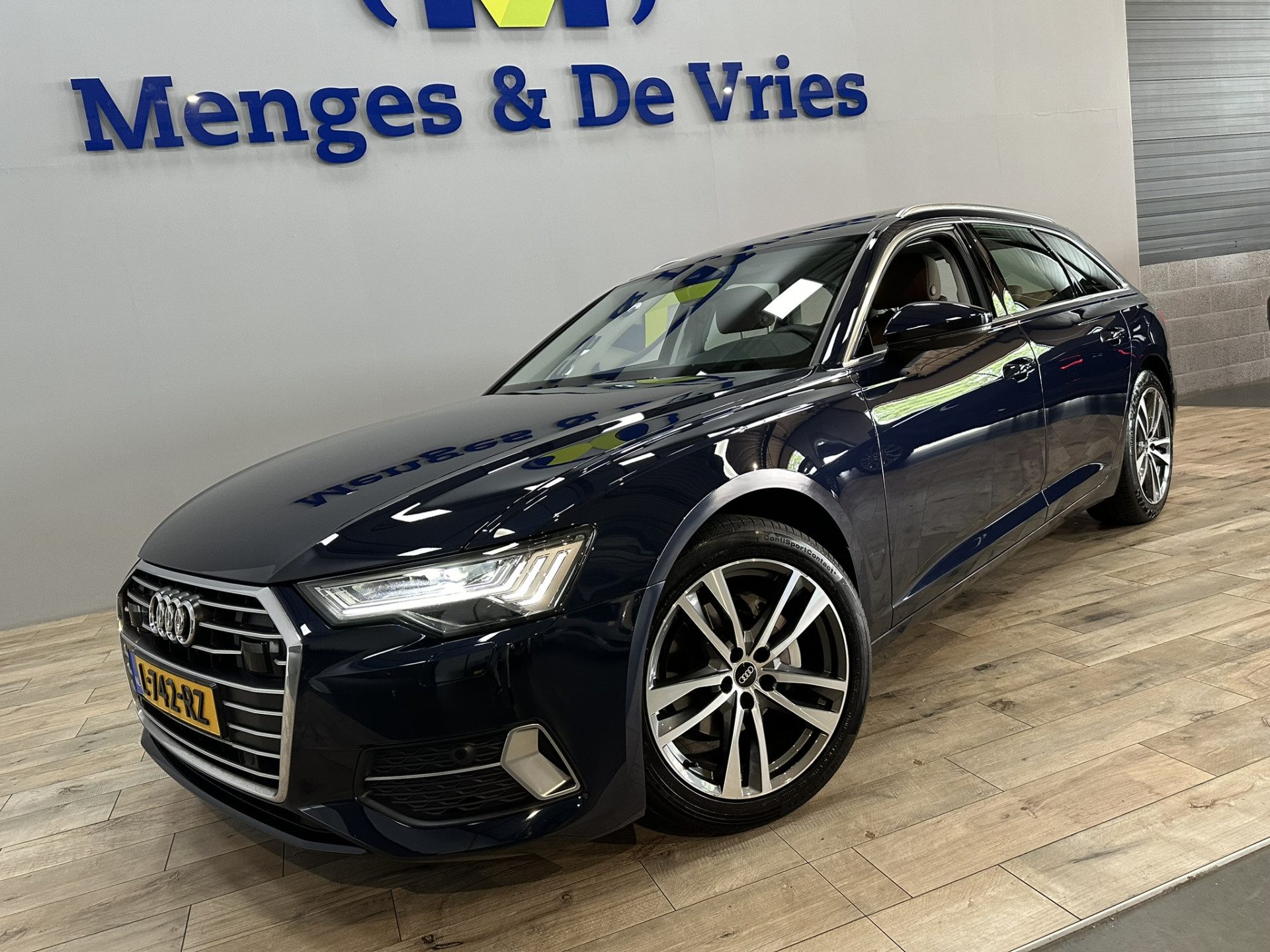 Audi A6 Avant 40 TFSI Business edition Virtual | LED | Panorama | Leer | Trekhaak | Camera | Adaptive Cruise | Apple Carplay Android Auto | Isofix | NAP |