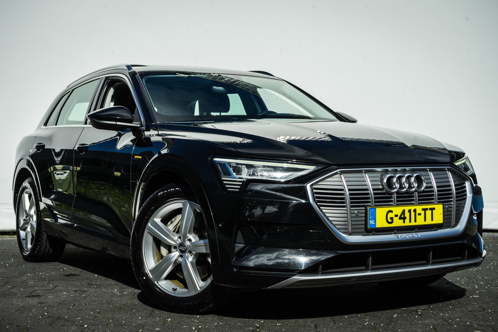 Audi e-tron e-tron 50 quattro Launch edition plus 71 kWh Panoramadak/ Leer/ Pdc/ Stoelverwarming/ Luchtvering/ Carplay/ Adapt. cruise