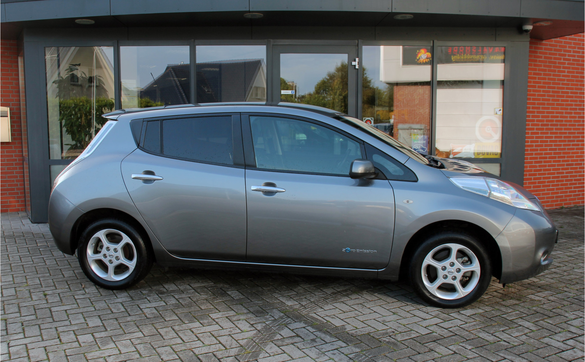 Nissan Leaf Acenta 30 kWh ✅✅ €2000,- SEPP Subsidie *** ✅ Jaar garantie ✅ Stoelverw. V + A ✅ NAP