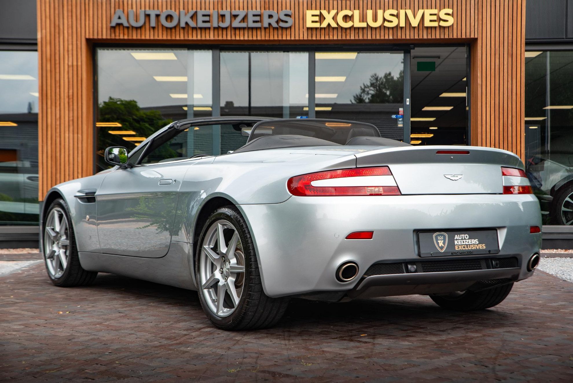 Aston Martin V8 Vantage Roadster 4.3 V8 Sportshift Youngtimer Top staat