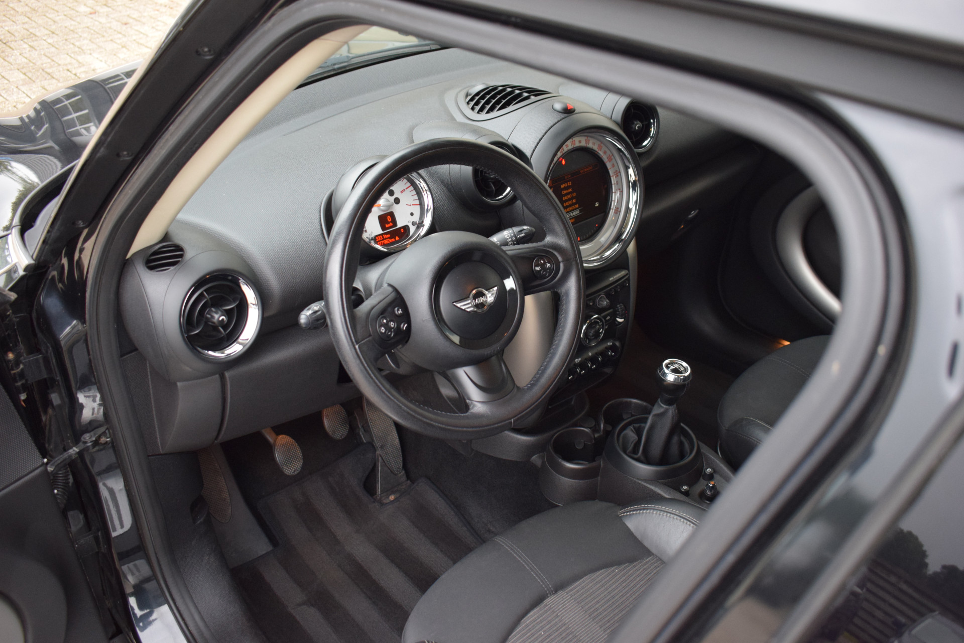 MINI Countryman MINI Countryman 1.6 One D Business Line NL Auto | Cruise Control | Navigatie
