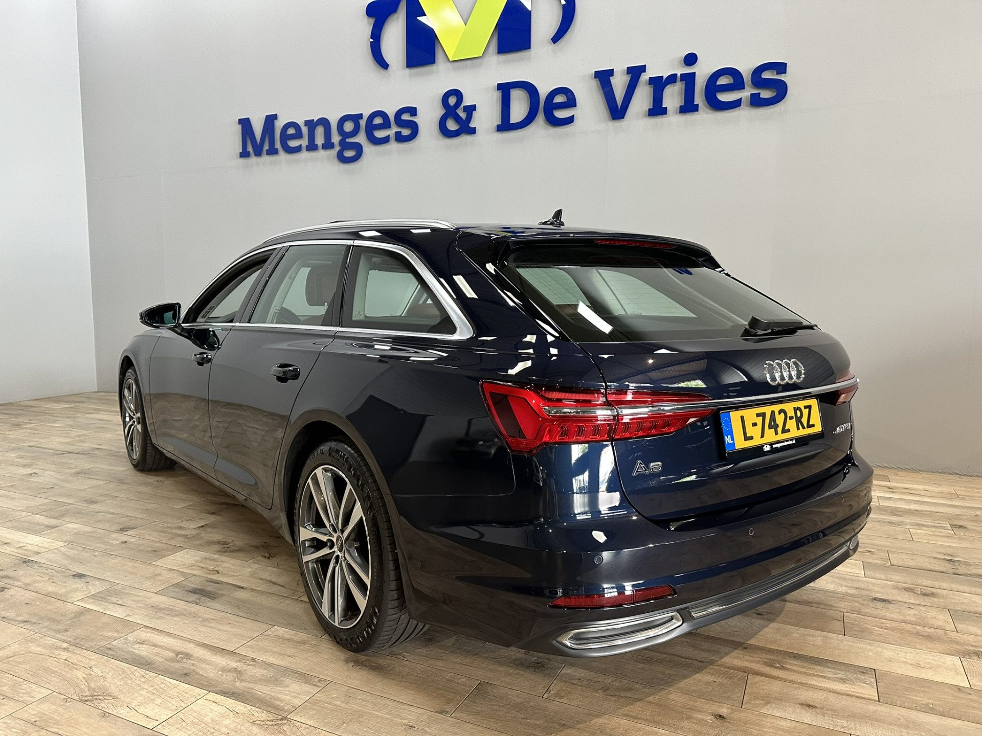 Audi A6 Avant 40 TFSI Business edition Virtual | LED | Panorama | Leer | Trekhaak | Camera | Adaptive Cruise | Apple Carplay Android Auto | Isofix | NAP |