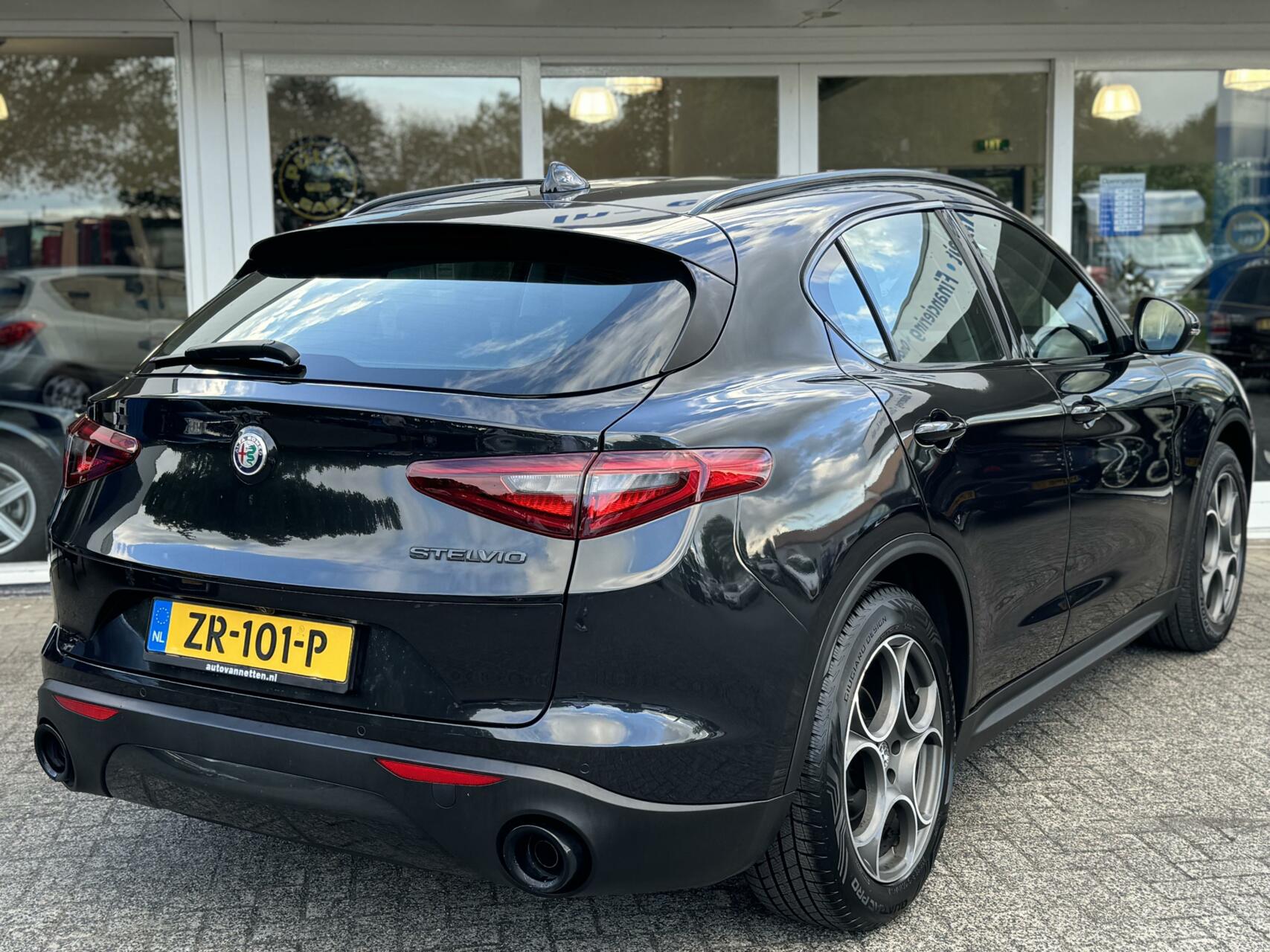 Alfa Romeo Stelvio 2.2D 160pk Automaat,Leder,Xenon,Led,Gr.Navi,pdc,19″lmv,Super