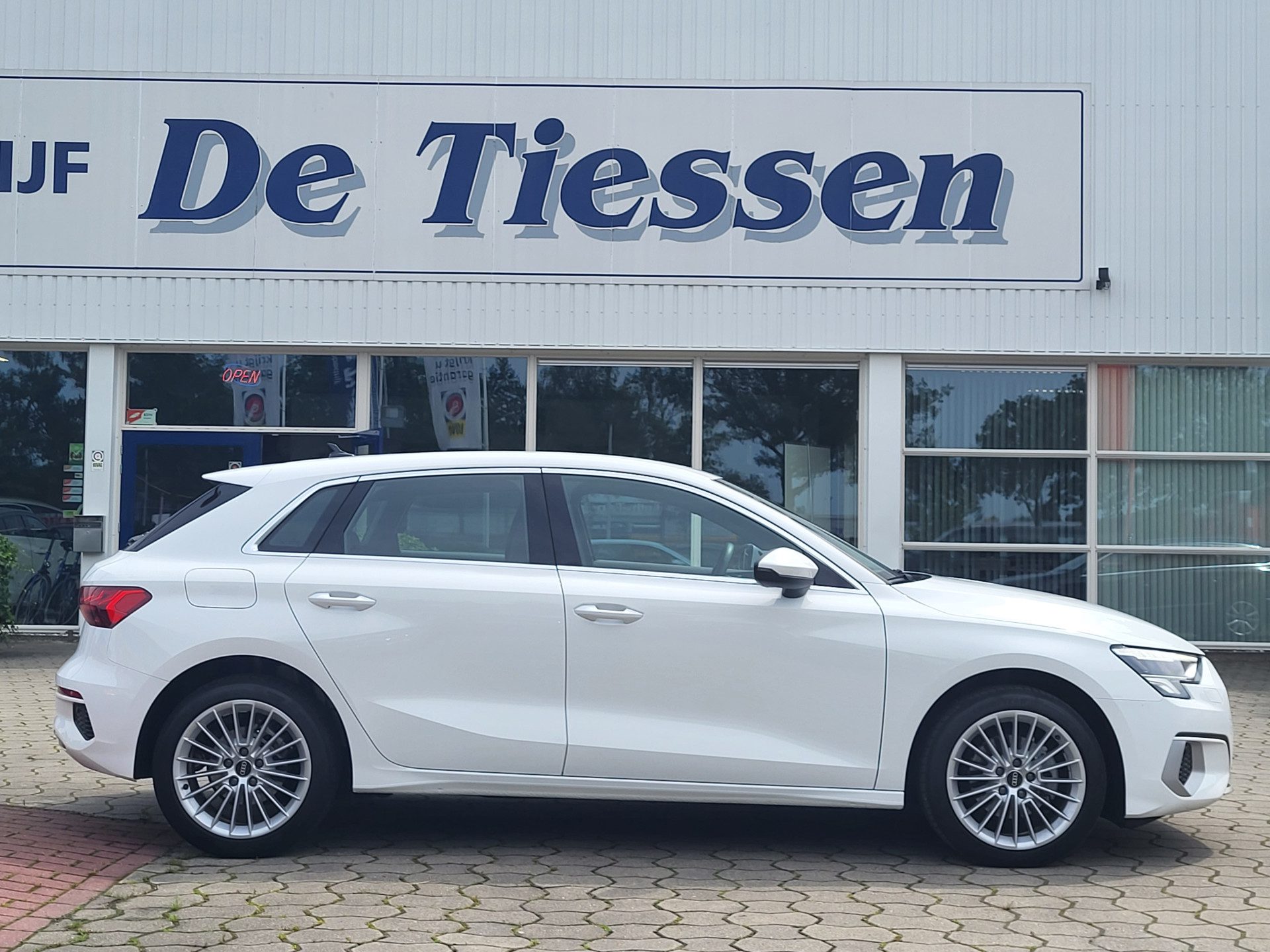 Audi A3 Sportback 30 TFSI S-Tronic Advanced ed. Virtual, Acc, Led, Navi, Rijklaar met beurt & garantie!