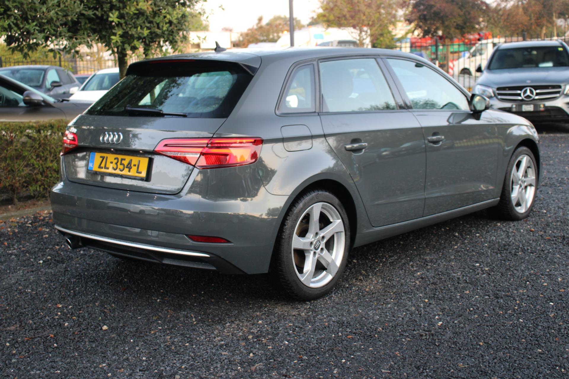 Audi A3 Sportback 30 TFSI Design Pro Line 116 PK S-Tronic 1e Eig Virtual Clima Cruise LED 17”