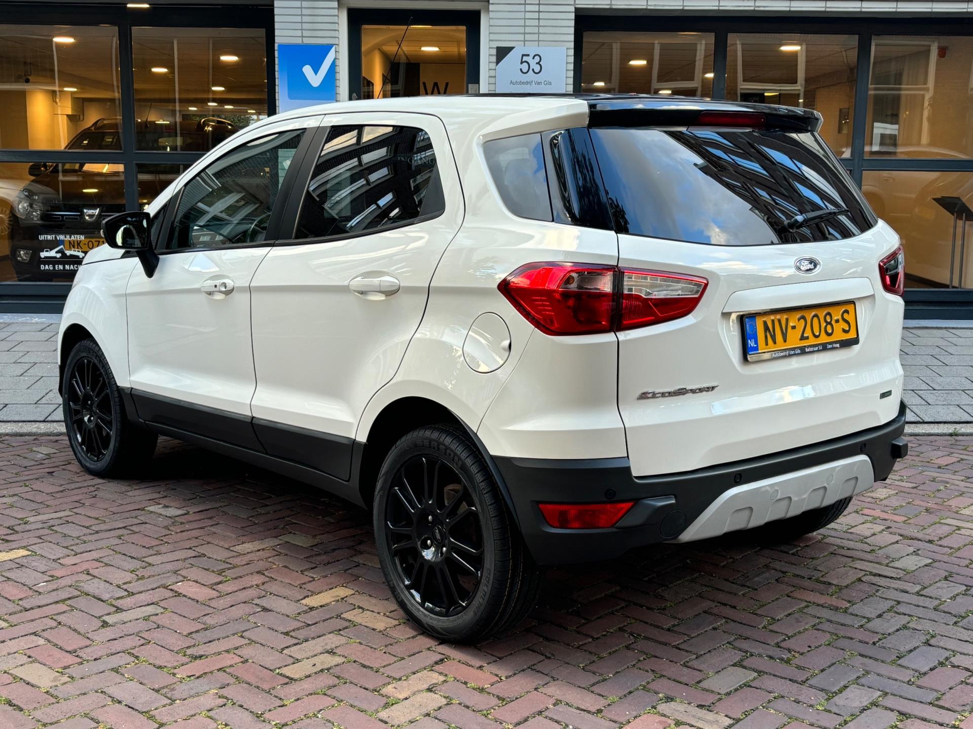 Ford EcoSport 1.0 EcoBoost Titanium S | AIRCO | KEYLESS | NAVIGATIE | PDC | LMV 17 | 1/2 LEDER | STOELVERWARMING |