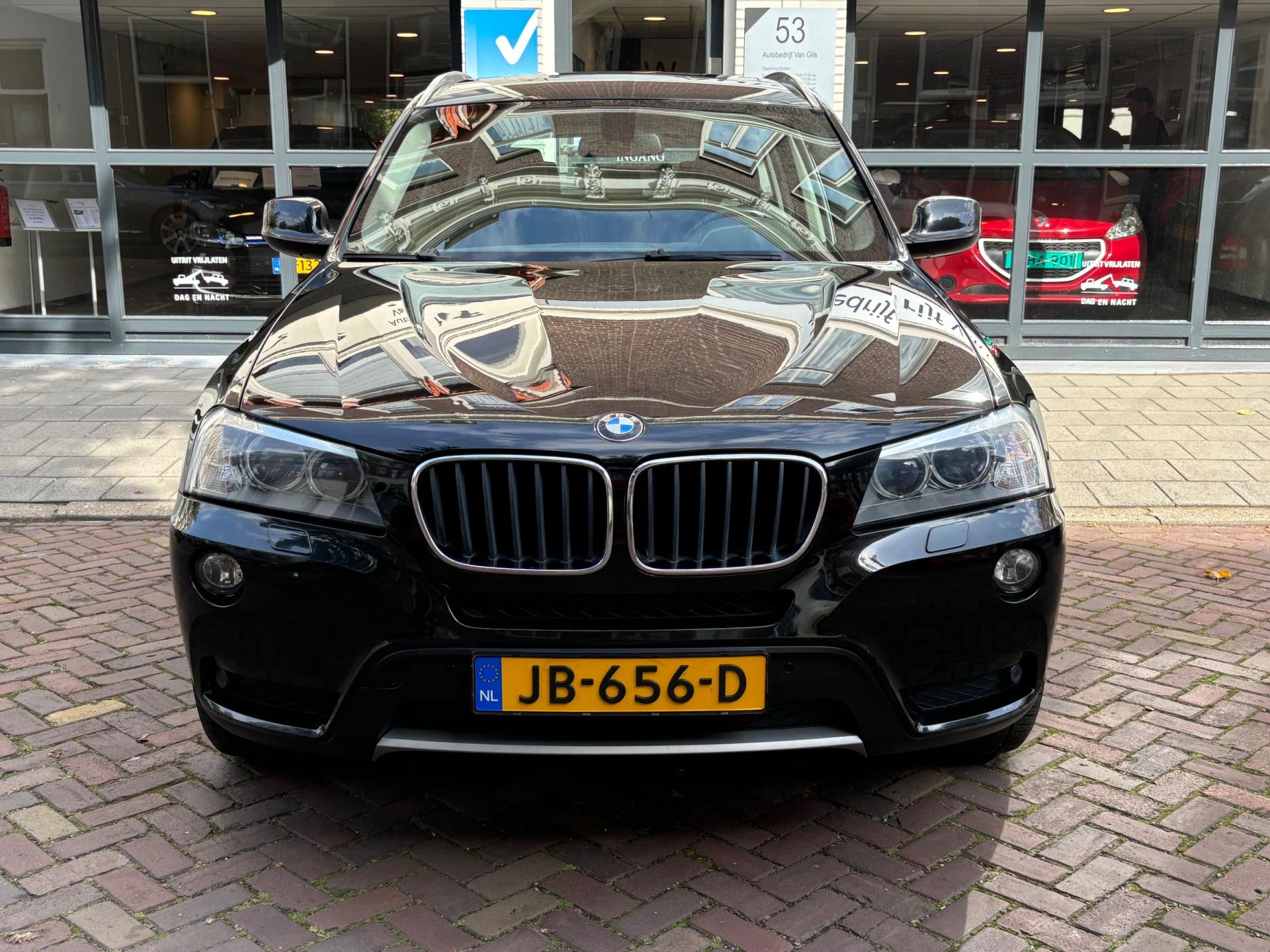 BMW X3 XDrive20i High Executive AUTOMAAT | AIRCO | XENON | TREKHAAK | LED | LMV 19 | LEDER | NAVIGATIE |