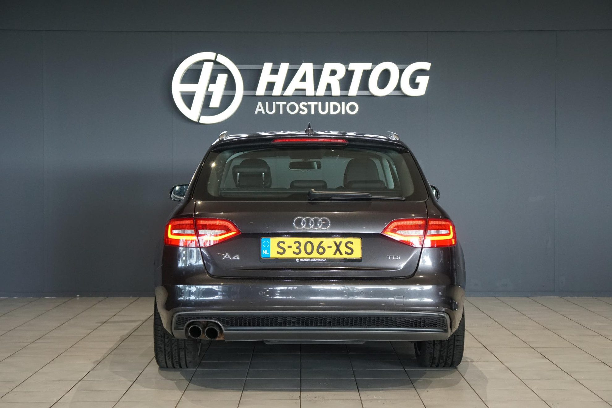 Audi A4 Avant 2.0 TDI Pro Line *INCL. BTW* + LEDER / TREKHAAK /STOELVERWARMING