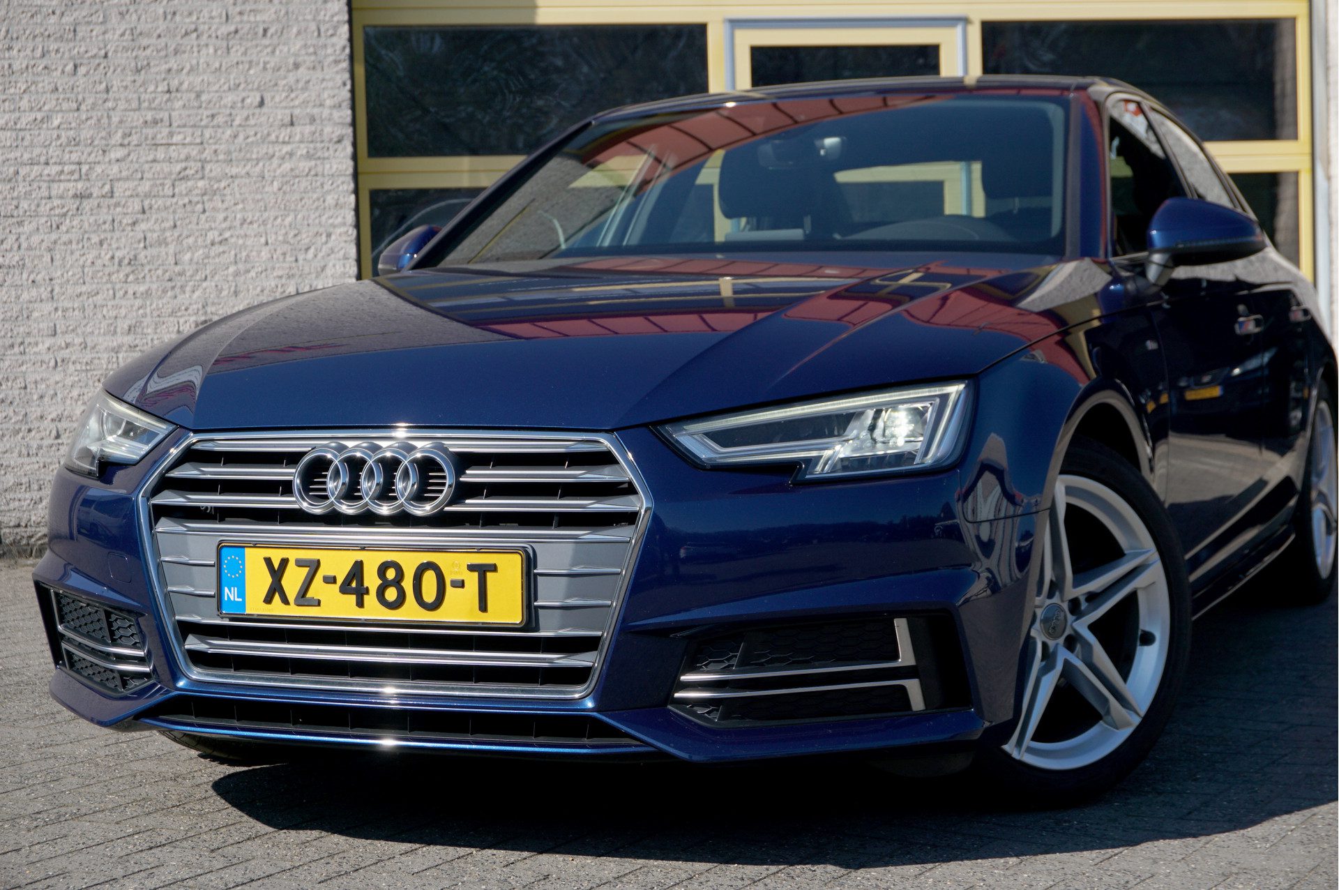 Audi A4 Limousine 1.4 TFSI 150PK! Automaat S-line BJ2019 Lmv 18″ | Led | Pdc | Navi | Dynamische knipperlichten | Sideskirts | Elek. tre