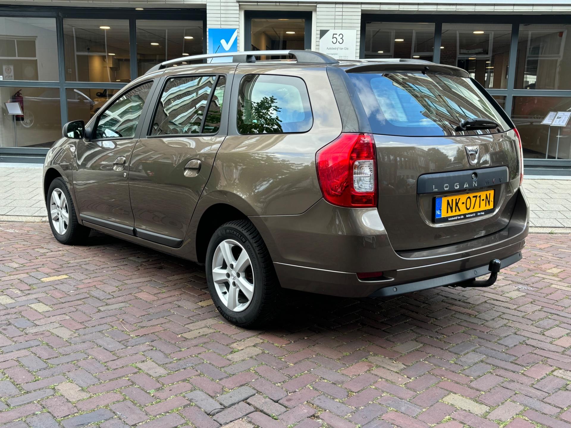 Dacia Logan MCV 0.9 TCe Bi-Fuel Laureate | AIRCO | LED | NAVIGATIE | CAMERA | TREKHAAK | LMV |