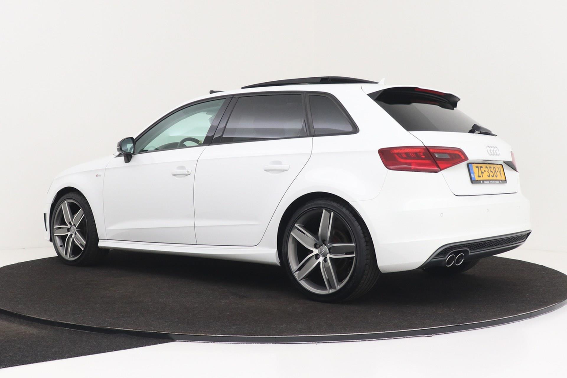 Audi A3 Sportback 1.4 TFSI Pro Line plus S-Line | Panoramadak | LED | Climate Control | Stoelverwarming | Cruise Control |