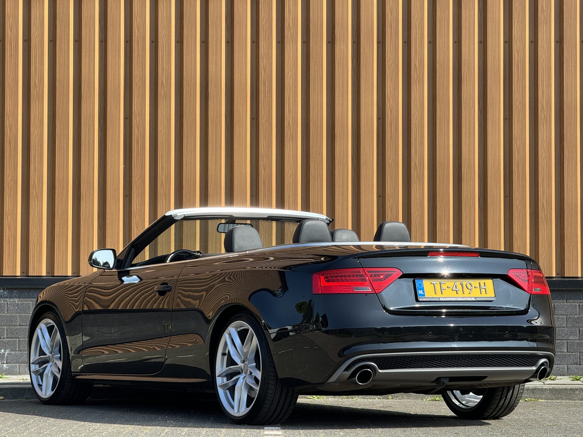 Audi A5 Cabriolet 3.0 TFSI quattro Sport Edition Open Days | 272 PK! | Afneembare Trekhaak | 20″ Lichtmetaal | Bang & Olufsen | Elektrische Stoelen | Navigatie | Bluetooth | Stoelverwarming |