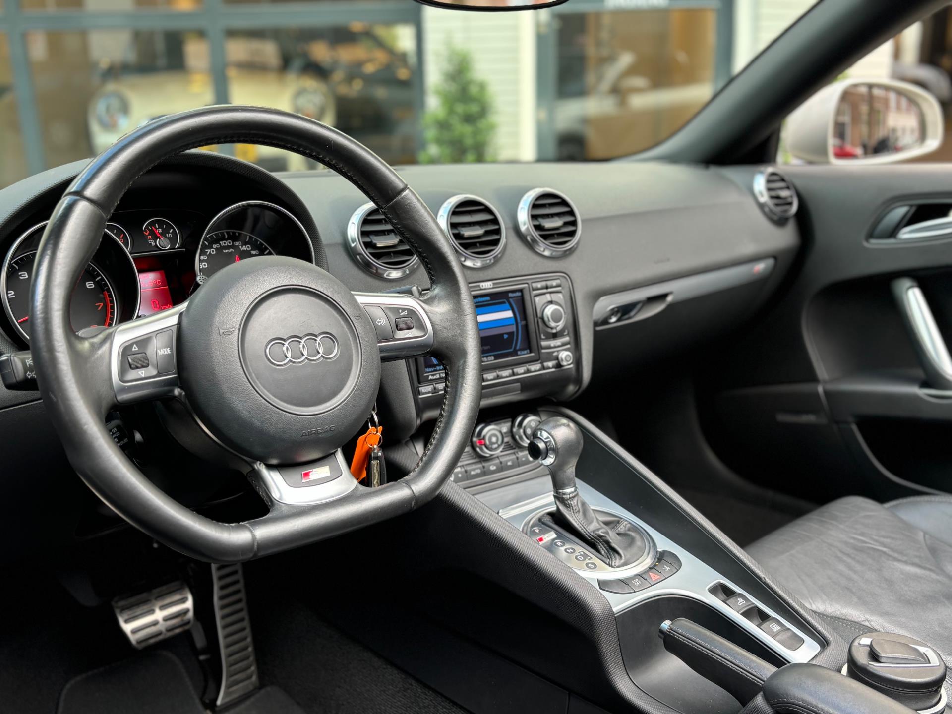 Audi TT Roadster 2.0 TFSI S-LINE AUTOMAAT | AIRCO | LEDER | NAVIGATIE | LMV 19 |