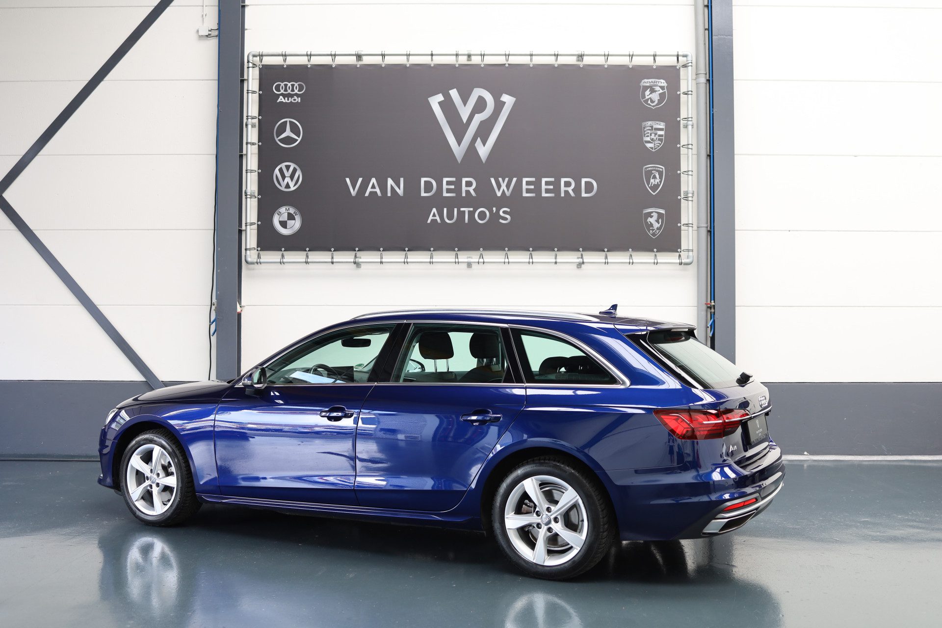 Audi A4 Avant 35 TFSI Launch edition Business | Ned Auto | unike Kleur | top uitvoering |