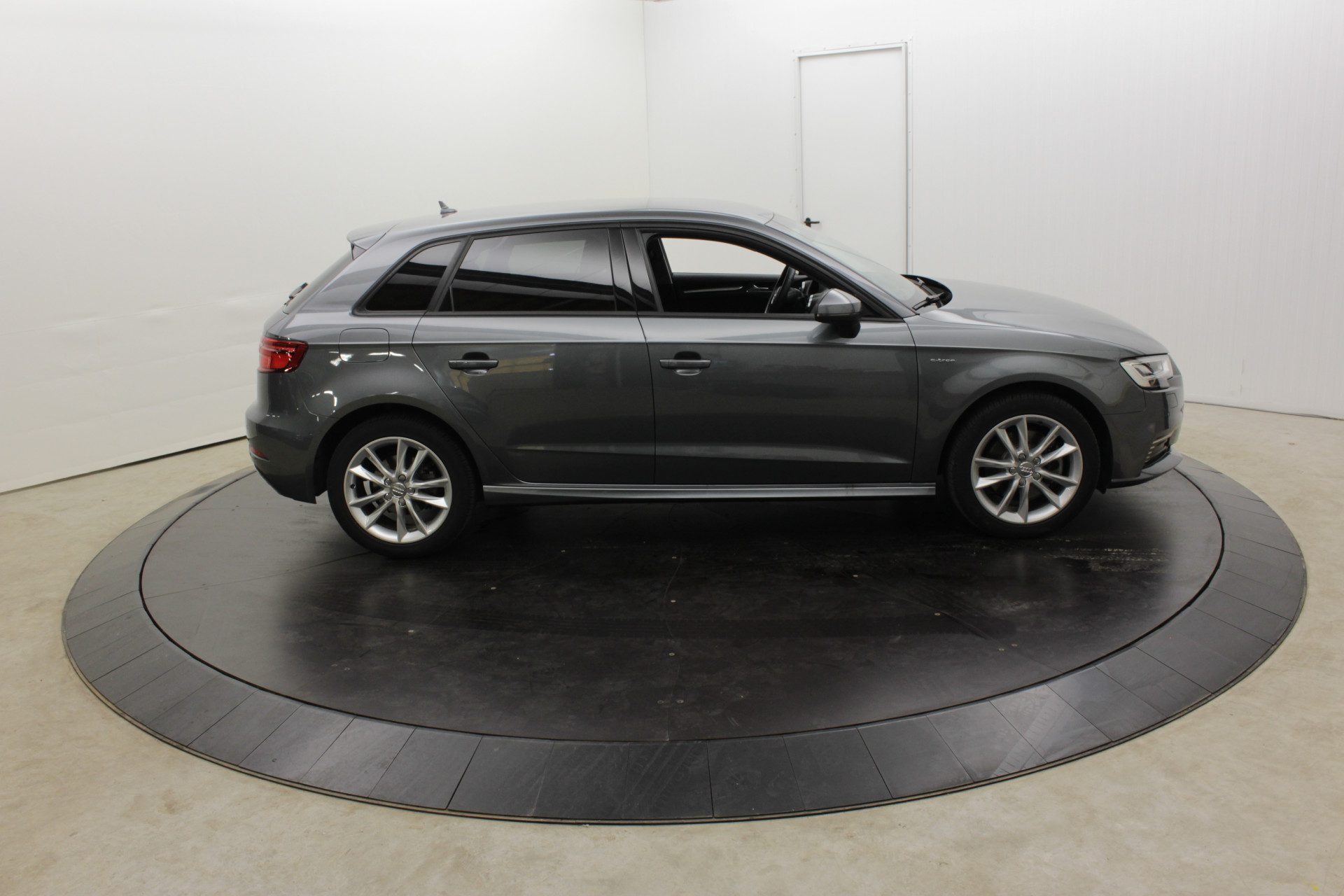 Audi A3 Sportback 1.4 e-tron 204PK Sport Clima Sportstoel Lane assist Navi PDC