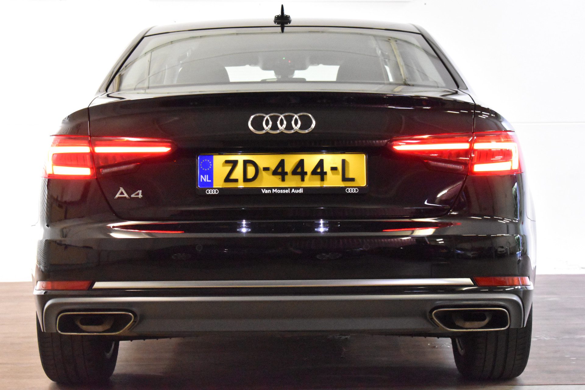 Audi A4 Limousine 35 TFSI S TRONIC SPORT EDITION NAVI/PDC/LED