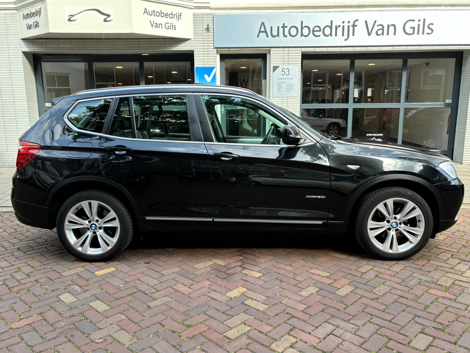 BMW X3 XDrive20i High Executive AUTOMAAT | AIRCO | XENON | TREKHAAK | LED | LMV 19 | LEDER | NAVIGATIE |