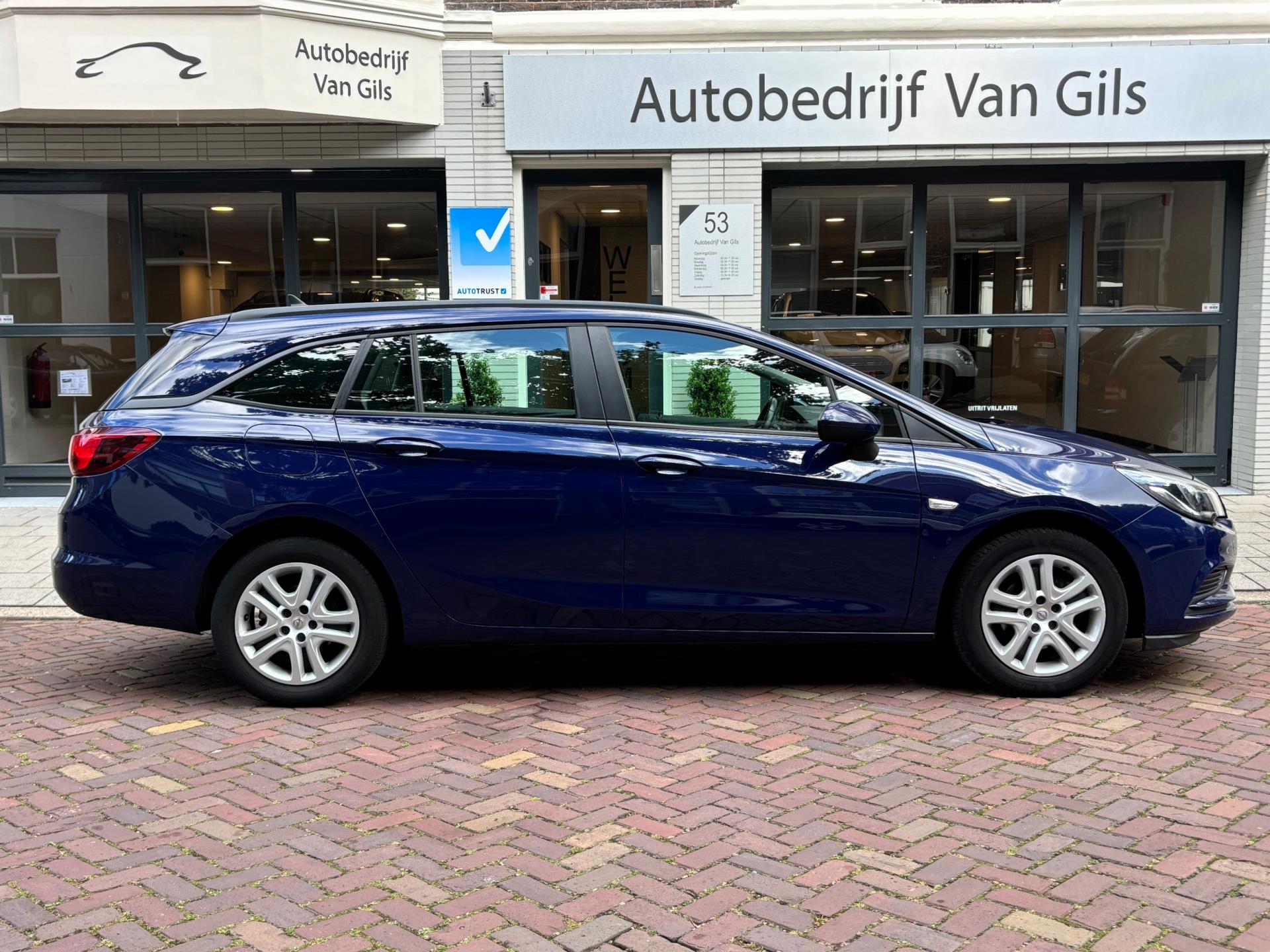 Opel Astra Sports Tourer 1.0 Edition | AIRCO | NAVIGATIE | PDC | TREHAAK |