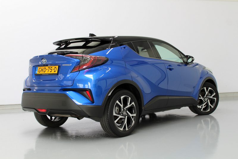 Toyota C-HR 1.8 Hybrid BI-TONE 98PK, DEELS LEER | NAVIGATIE | STOELVERWARMING | CLIMATE CONTROLE | JBL SOUND | DAB | CAMERA