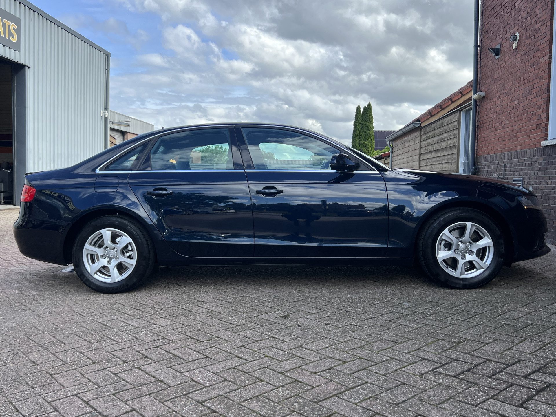 Audi A4 Limousine 1.8 TFSI Pro Line Business | NAVIGATIE | TREKHAAK | CRUISE CONTROL |