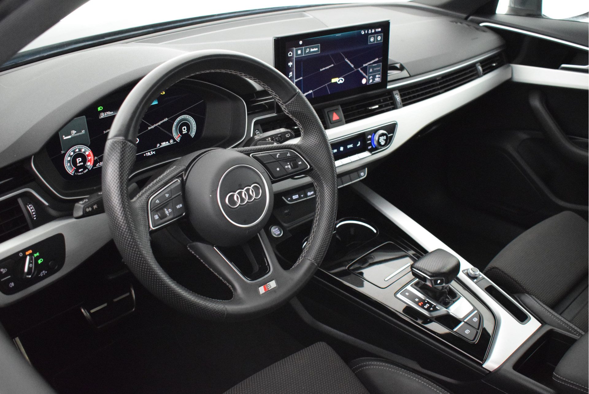 Audi A4 Avant 35 TFSI 150pk S-Tronic 2x S-Line Virtual Cockpit Led Navigatie