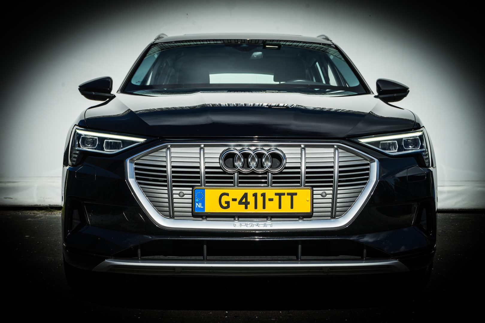 Audi e-tron e-tron 50 quattro Launch edition plus 71 kWh Panoramadak/ Leer/ Pdc/ Stoelverwarming/ Luchtvering/ Carplay/ Adapt. cruise