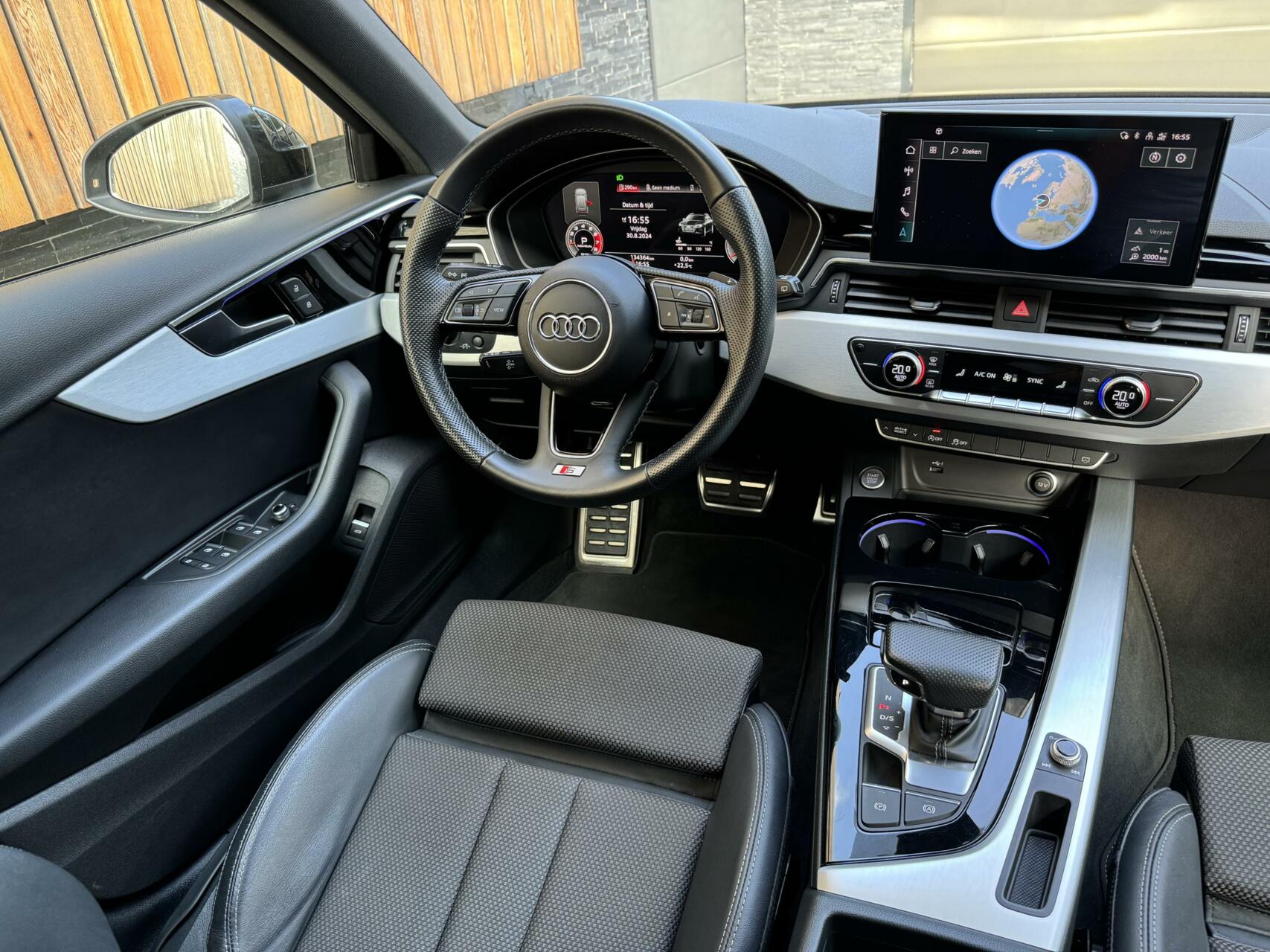 Audi A4 Avant 35 TFSI S edition Automaat | Matrix Led | Zwart optiek | Climate Control | Cruise Control | Getint glas | Apple CarPlay | Parkeersensoren achter