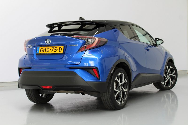 Toyota C-HR 1.8 Hybrid BI-TONE 98PK, DEELS LEER | NAVIGATIE | STOELVERWARMING | CLIMATE CONTROLE | JBL SOUND | DAB | CAMERA