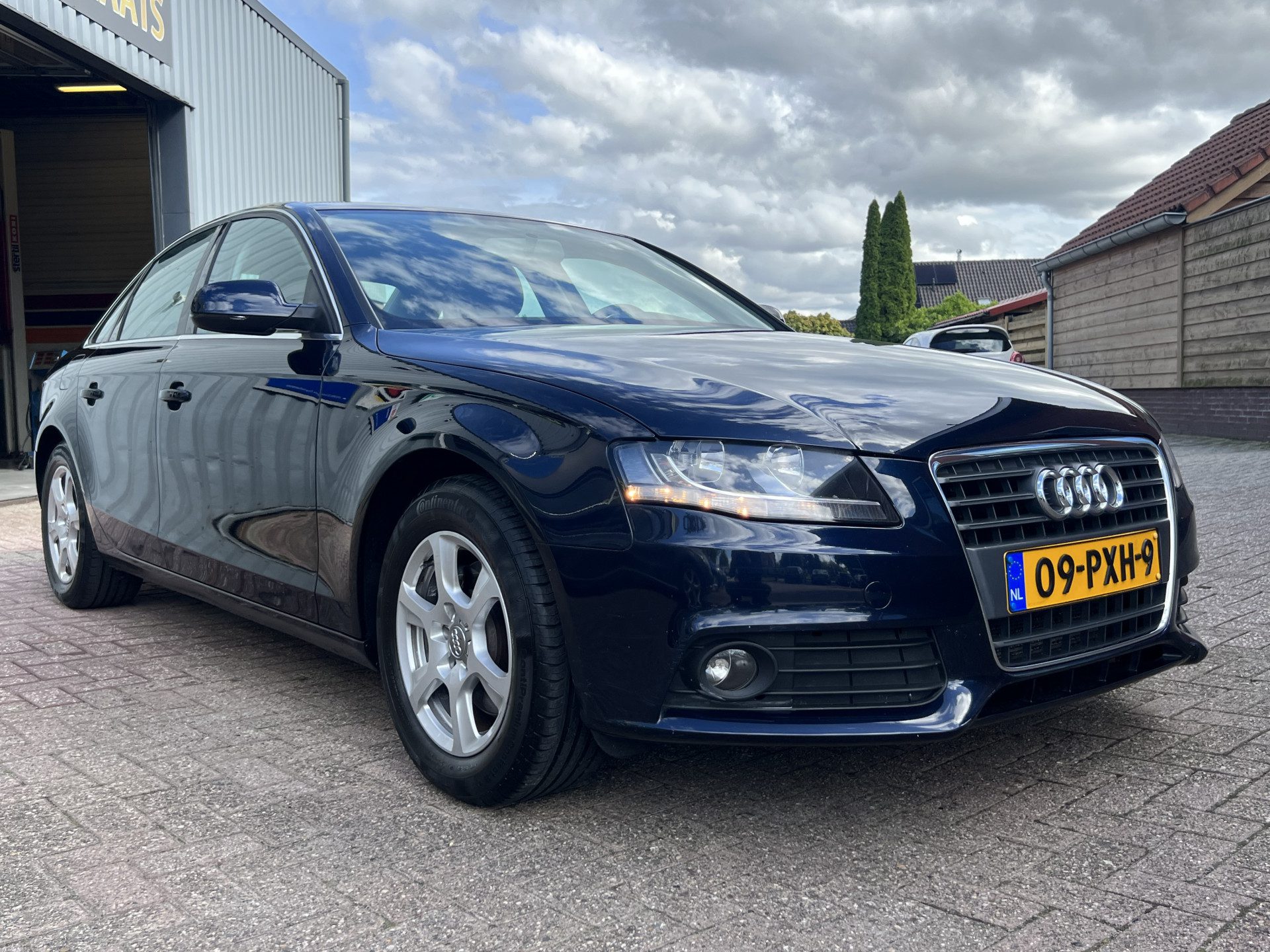 Audi A4 Limousine 1.8 TFSI Pro Line Business | NAVIGATIE | TREKHAAK | CRUISE CONTROL |