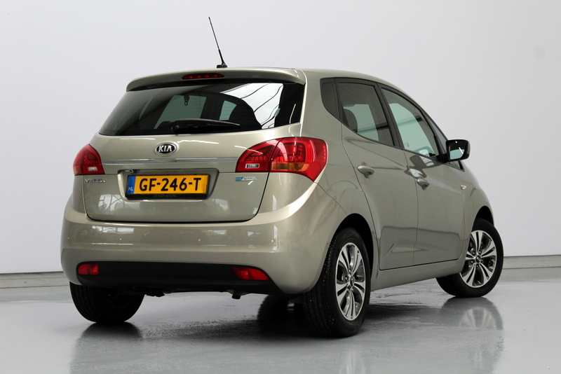 Kia Venga 1.4 CVVT First Edition 90PK, NAVIGATIE | CAMERA | CRUISE CONTROLE | PARKEERSENSOREN