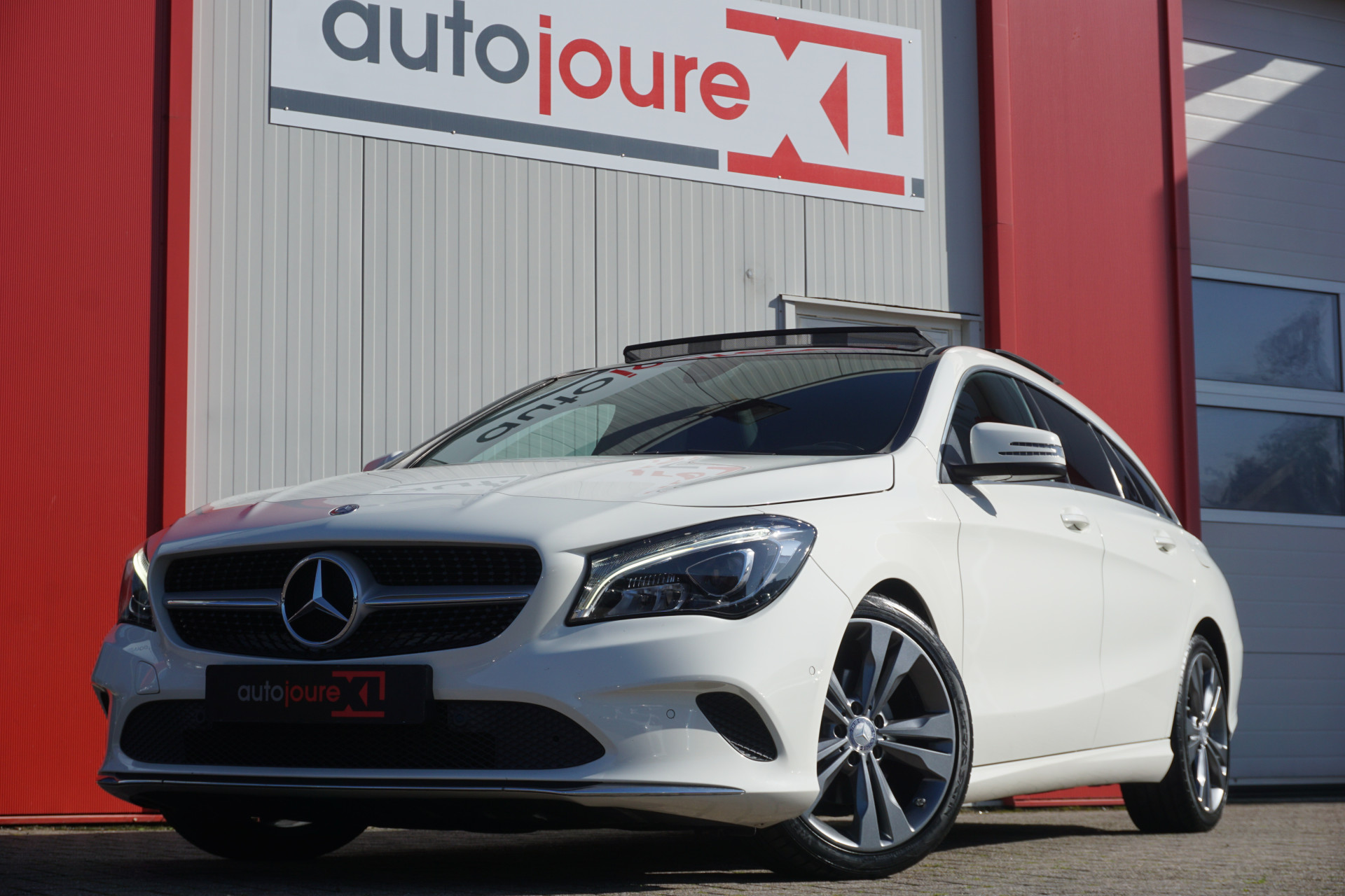 Mercedes-Benz CLA-Klasse Shooting Brake 180 Lease Edition Plus | Automaat | Panoramadak | LED | Origineel NL |