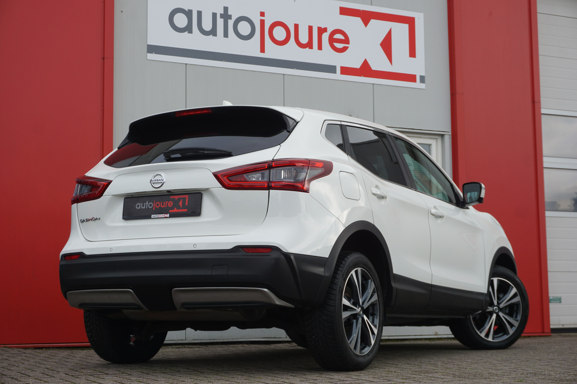 Nissan QASHQAI 1.6 Tekna | 360° Camera | Xenon | Navigatie | 18” LM |