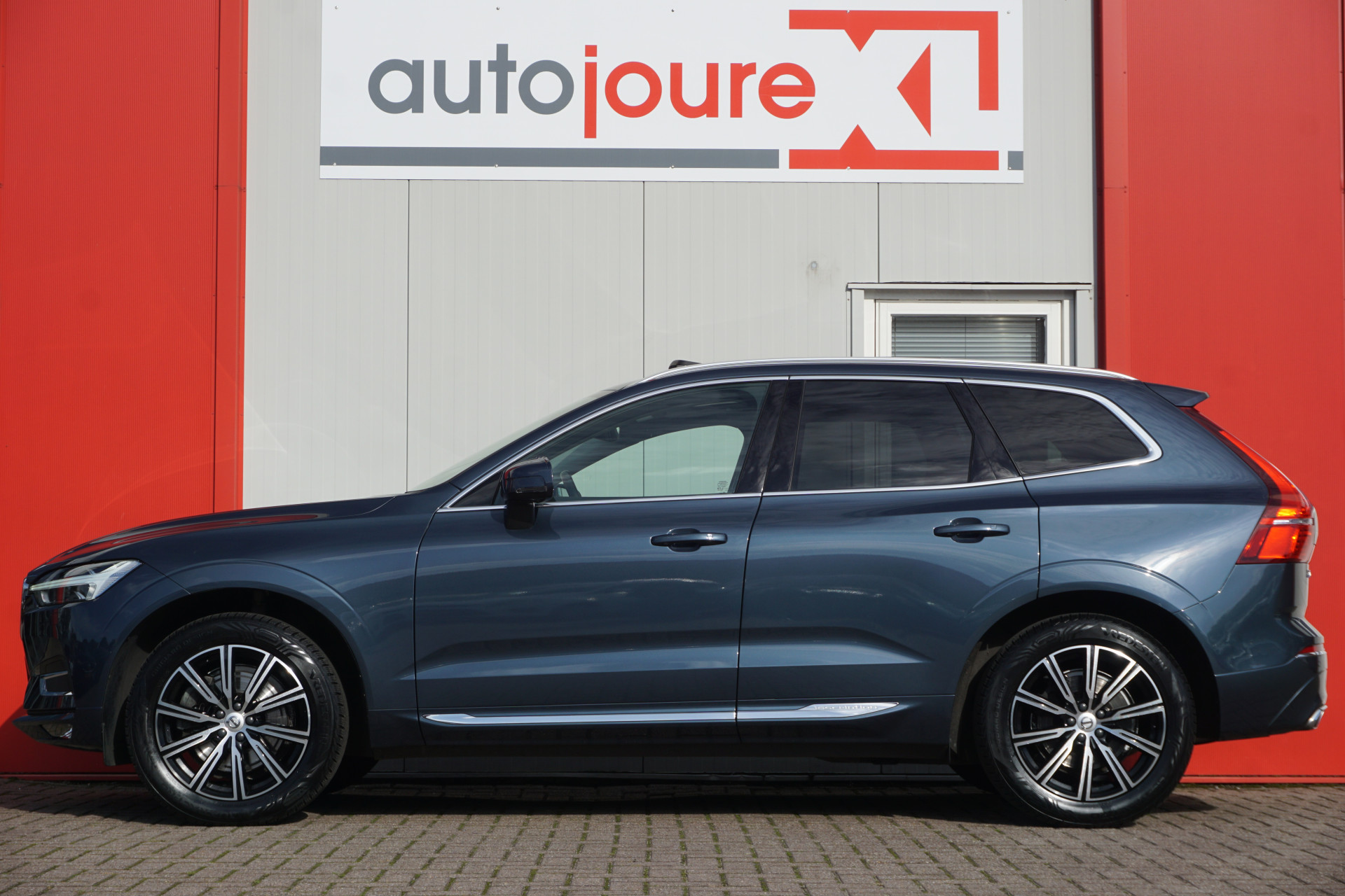 Volvo XC60 2.0 T5 AWD Inscription | HUD | ACC | Panoramadak | Harman/Kardon | Trekhaak | Camera |