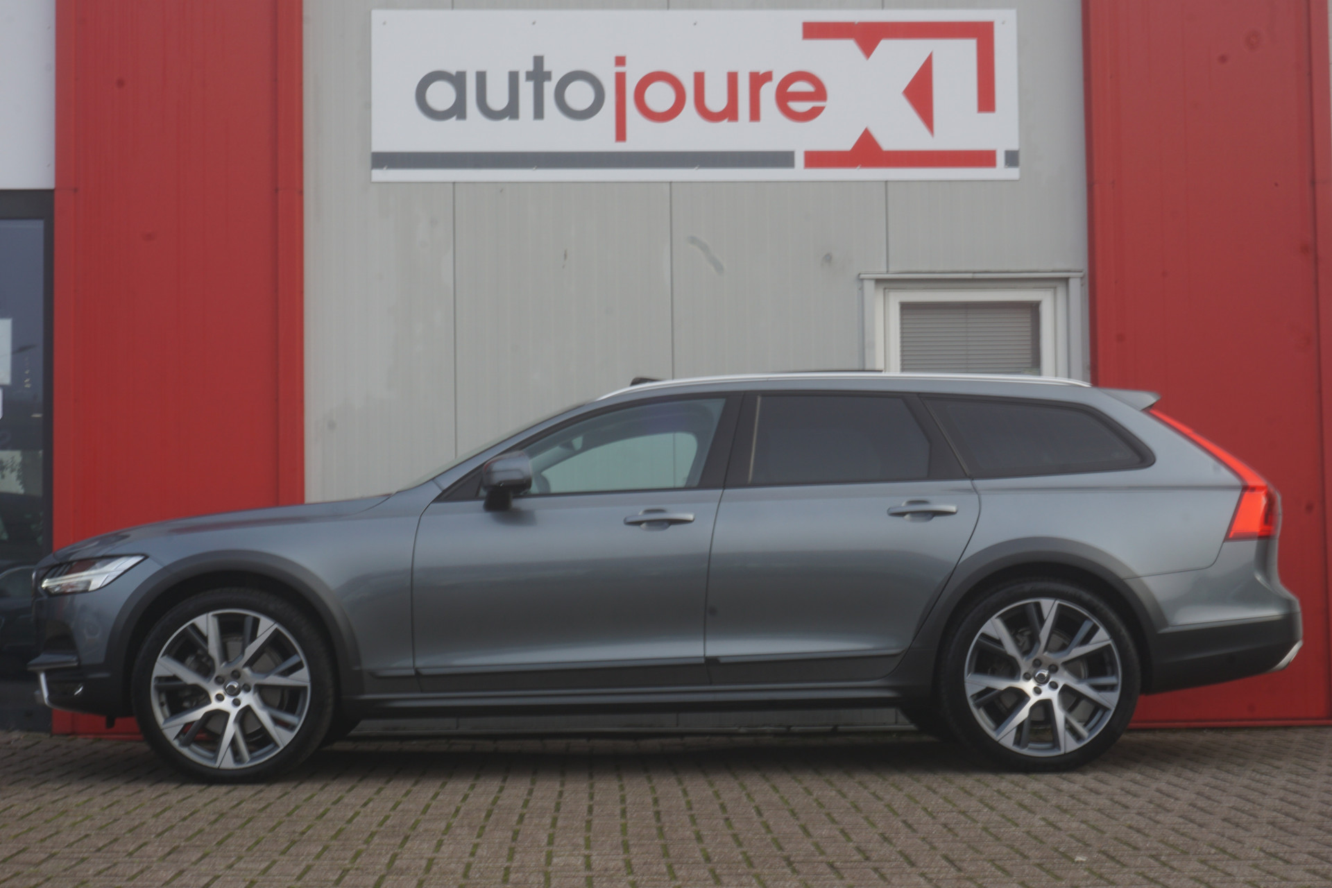 Volvo V90 Cross Country 2.0 T5 AWD Pro Polestar Engineered | ACC | HUD | Panoramadak | Camera | Harman/Kardon | Origineel NL |