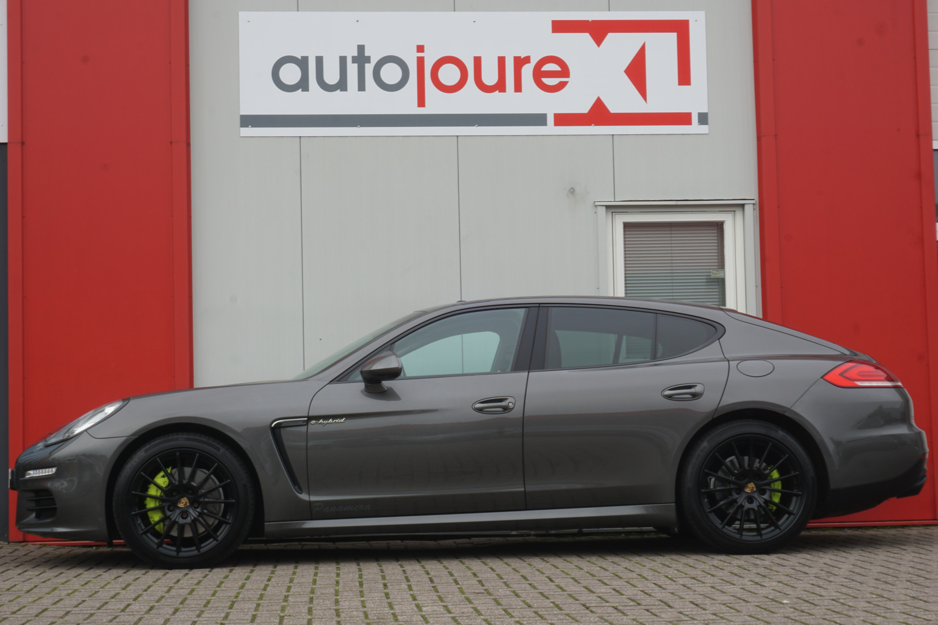 Porsche Panamera 3.0 S E-Hybrid | Sport Chrono | Luchtvering | Schuifdak | Bose Sound | Origineel NL |