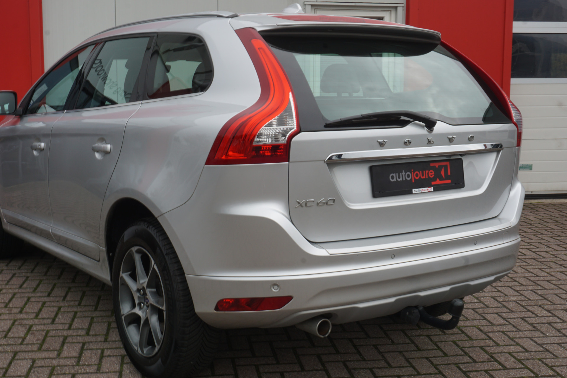 Volvo XC60 2.0 D3 Aut. FWD Ocean Race | Leder | ACC | Intellisafe Pro Line | Camera | Trekhaak |