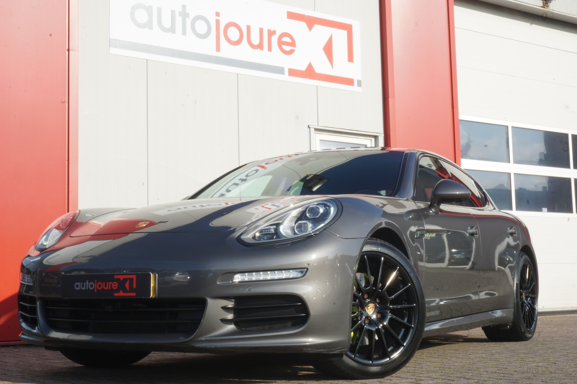 Porsche Panamera 3.0 S E-Hybrid | Sport Chrono | Luchtvering | Schuifdak | Bose Sound | Origineel NL |