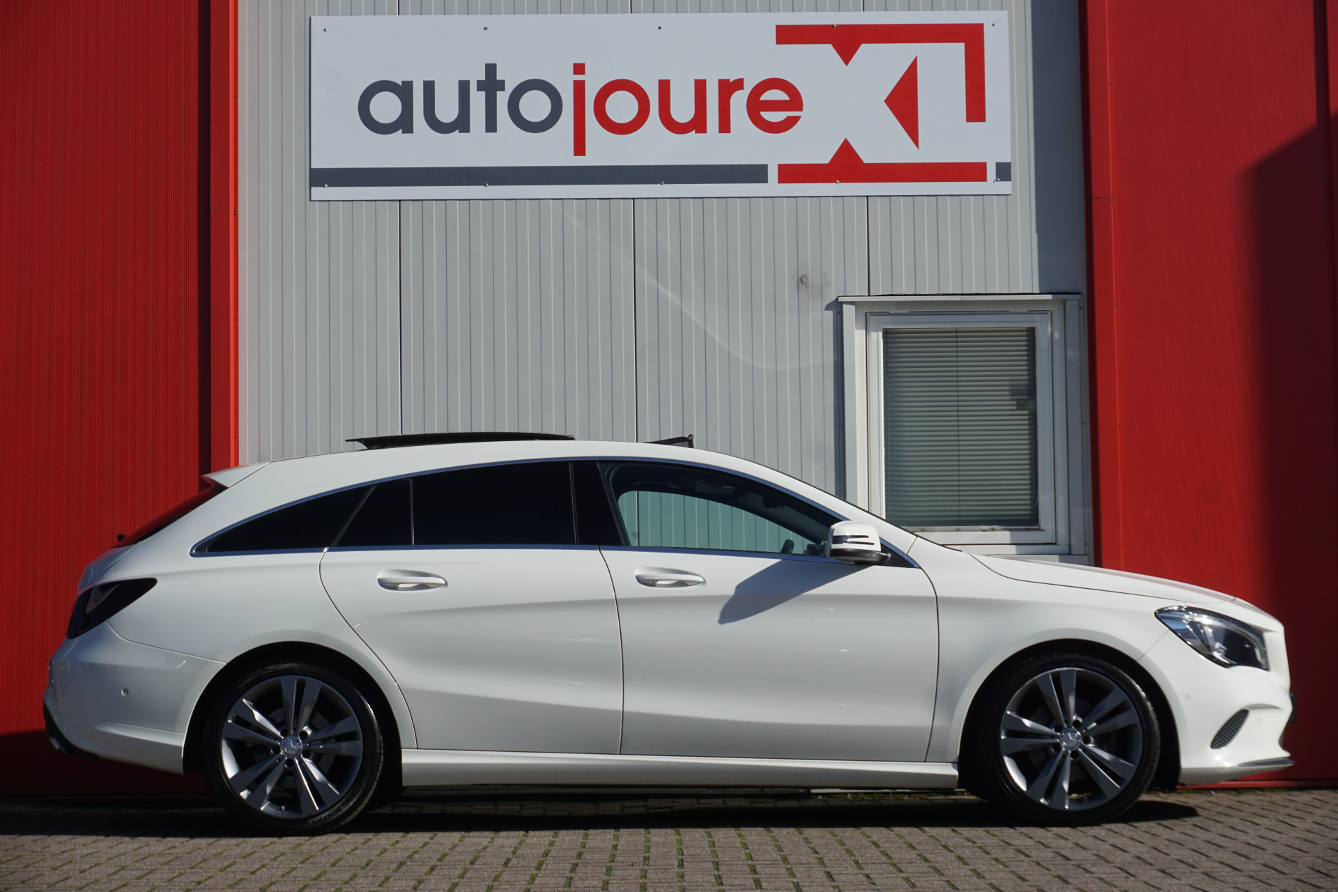 Mercedes-Benz CLA-Klasse Shooting Brake 180 Lease Edition Plus | Automaat | Panoramadak | LED | Origineel NL |