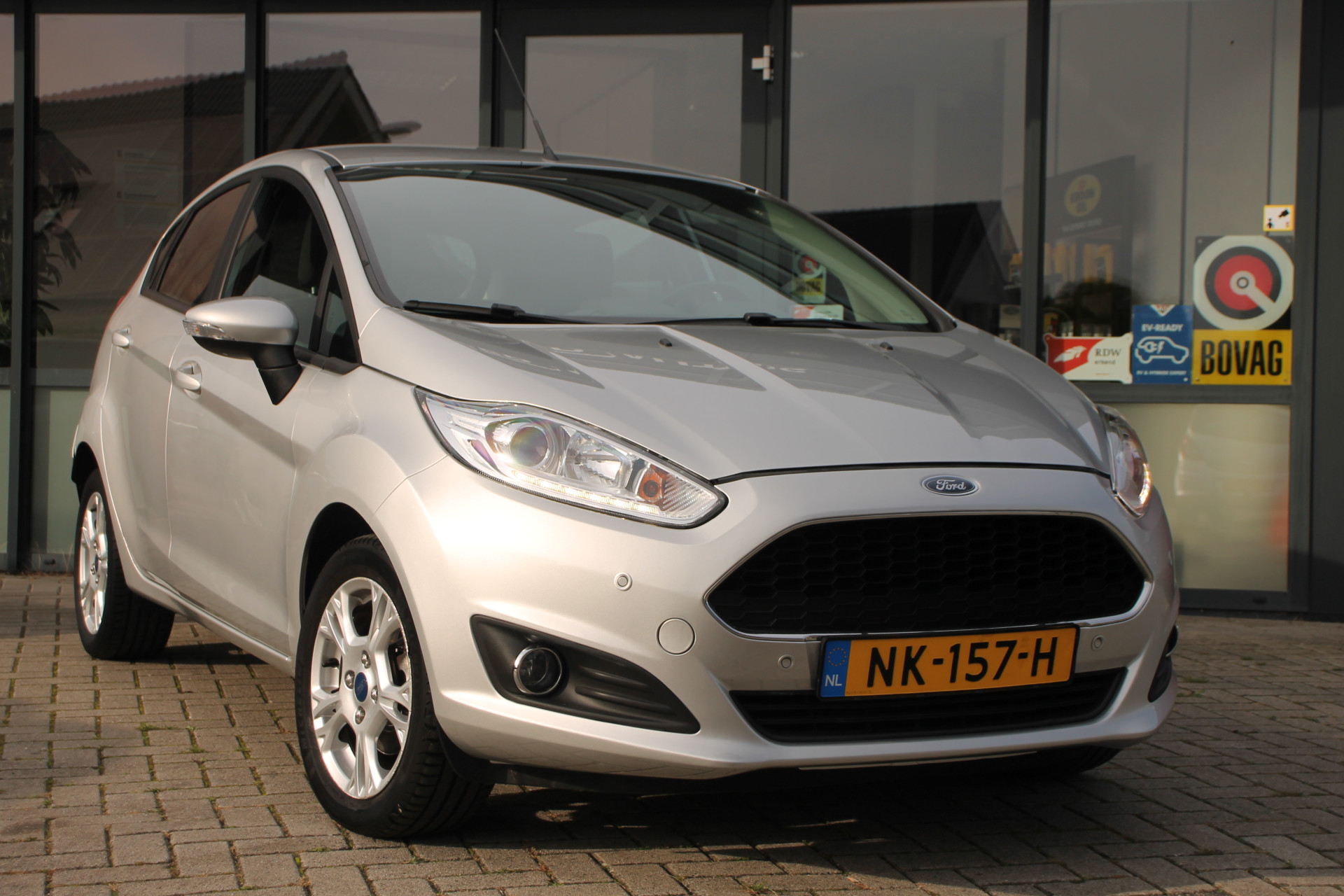 Ford Fiesta 1.0 Style Ultimate 5 deurs ✅ Navi ✅ Bluetooth ✅ NAP ✅ Rijklaar