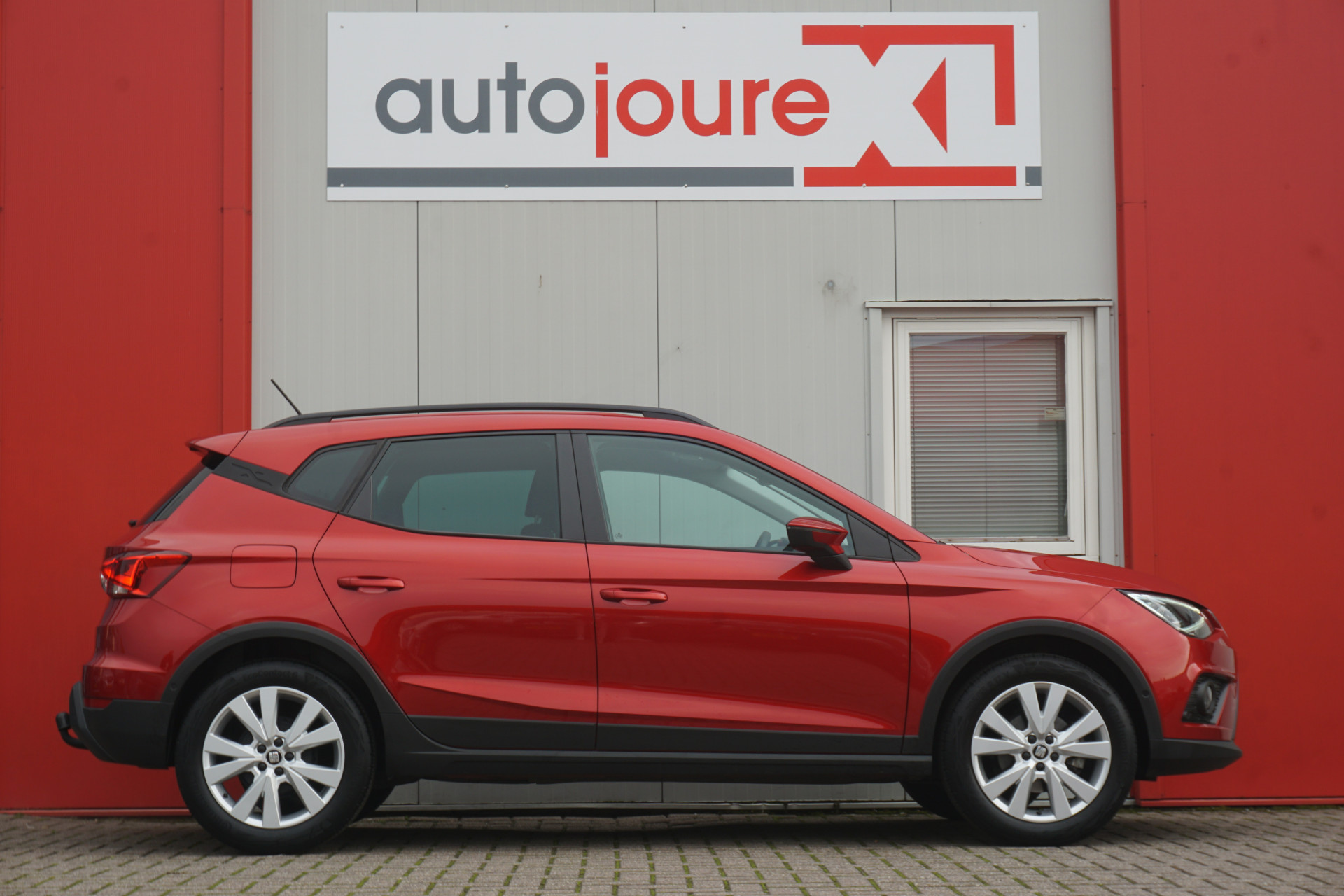 SEAT Arona 1.0 TSI Style Limited Edition | Virtual Cockpit | Camera | ACC | Trekhaak | Origineel NL |