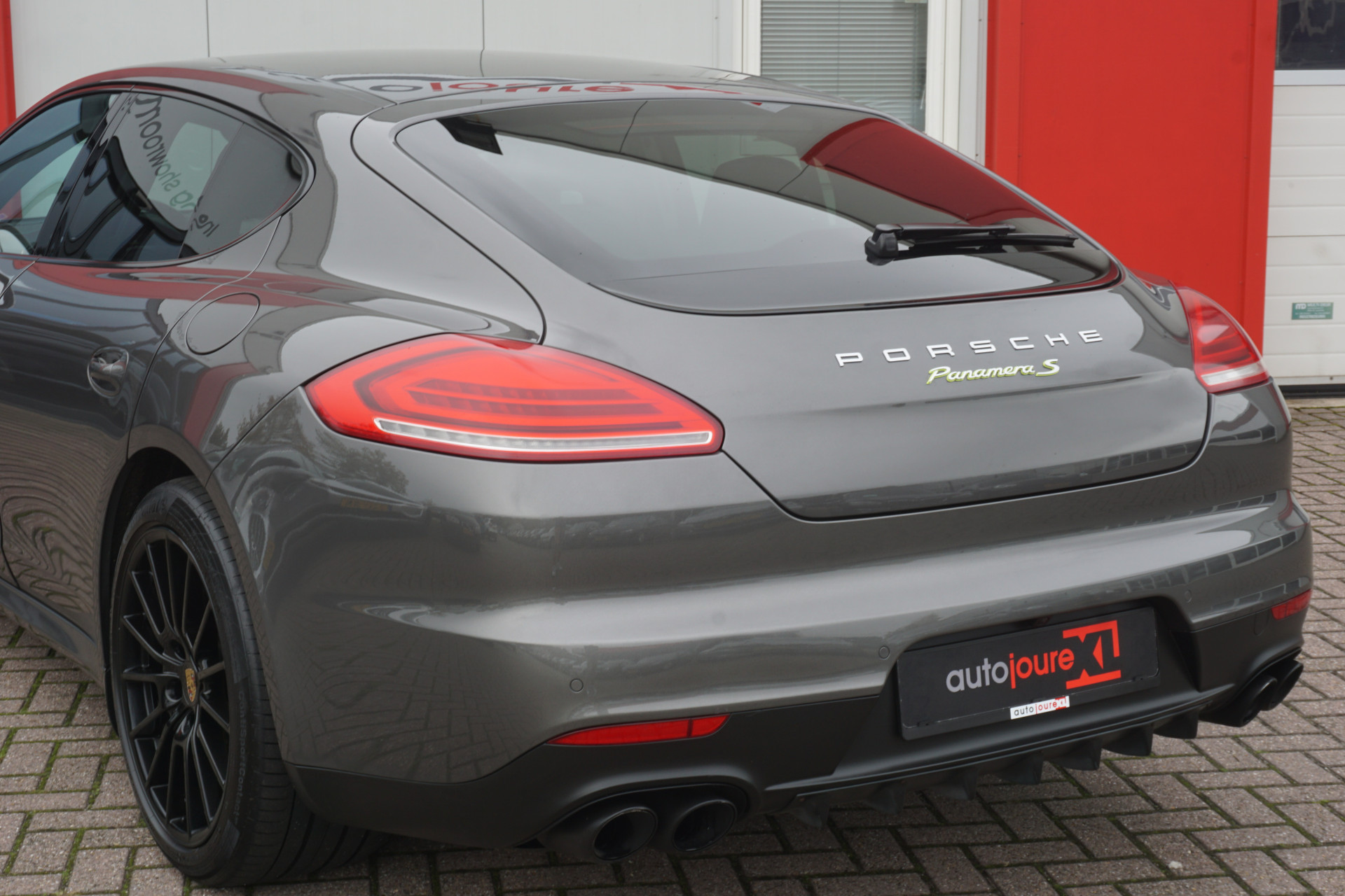 Porsche Panamera 3.0 S E-Hybrid | Sport Chrono | Luchtvering | Schuifdak | Bose Sound | Origineel NL |